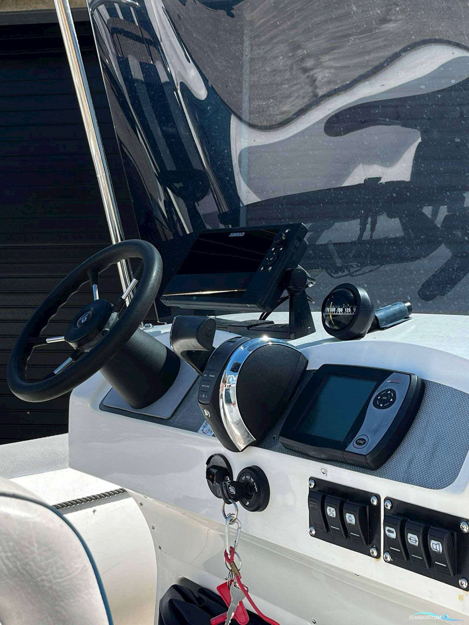 Valiant 750 Med 250 hk Verado