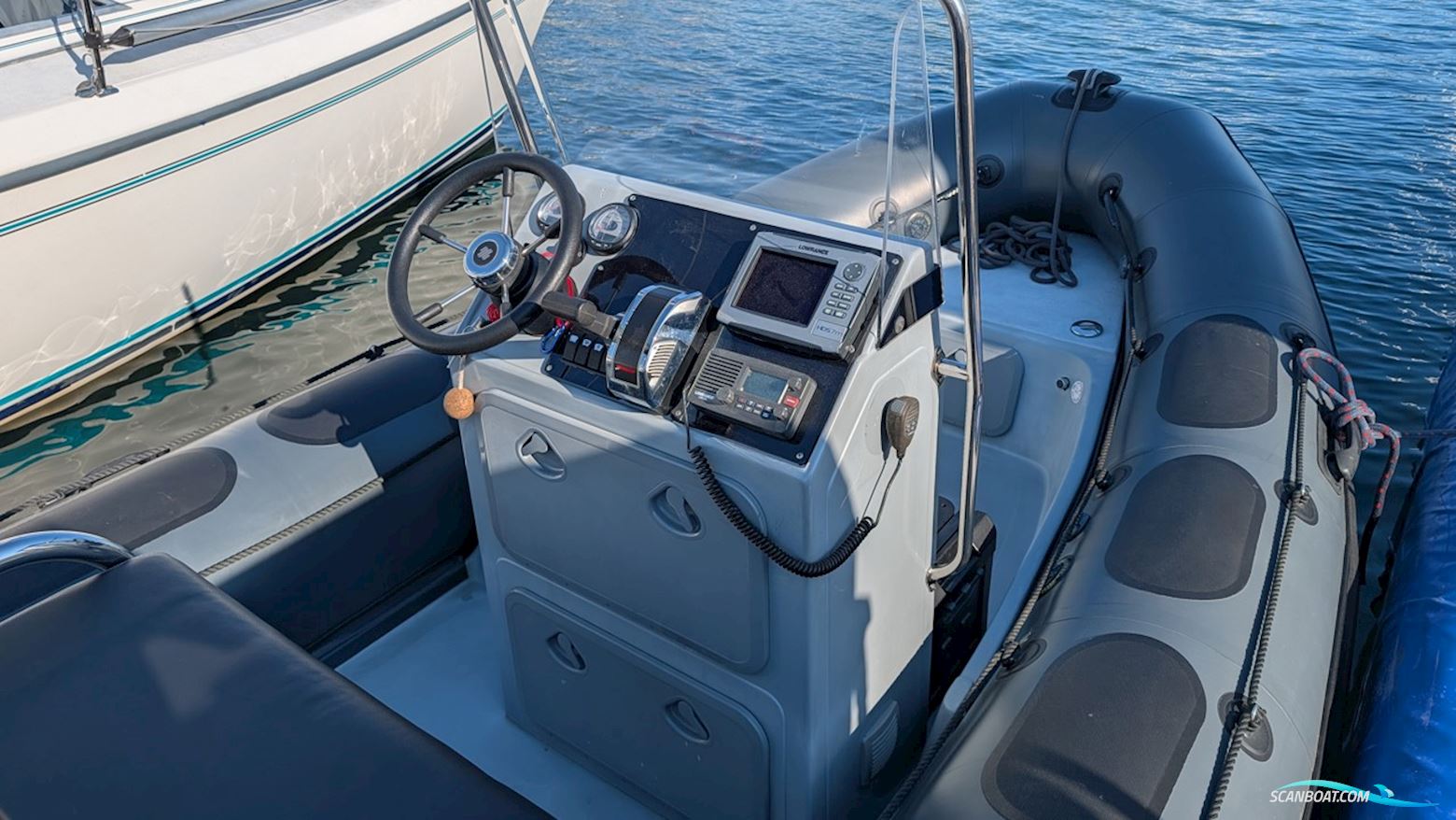 Valiant DR 570
