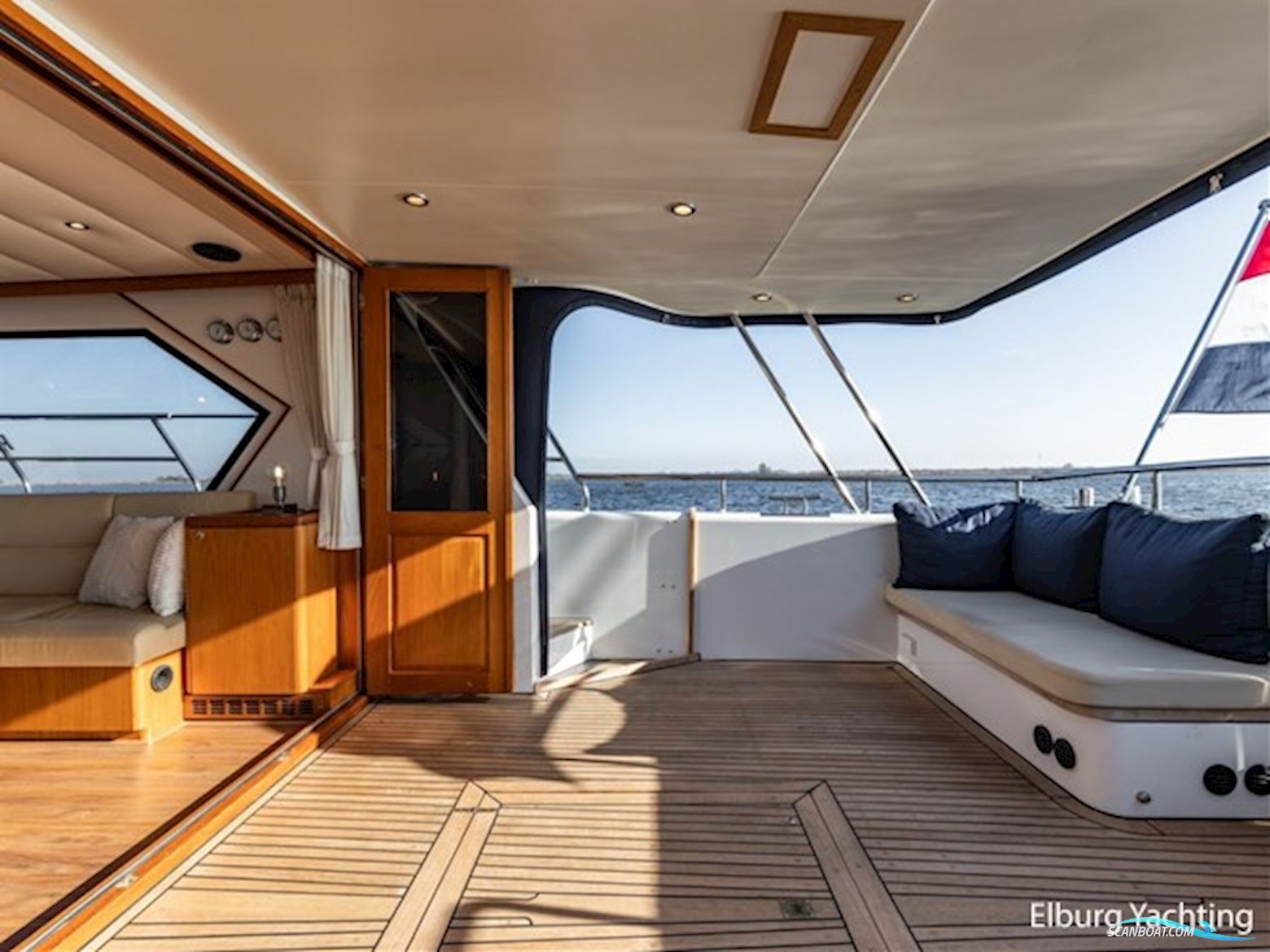 Valk Continental 1600 - Open Kuip