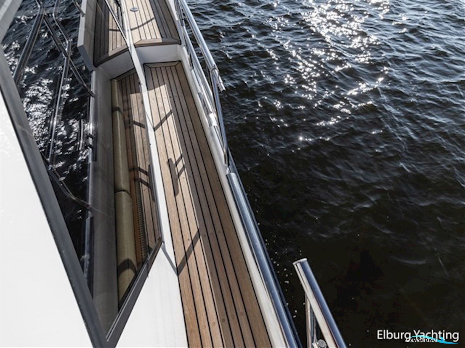 Valk Continental 1600 - Open Kuip