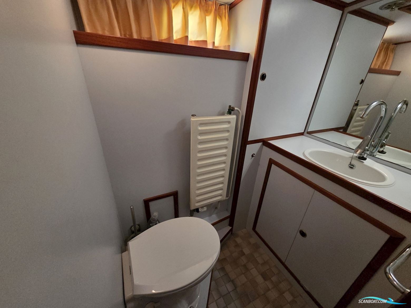 Valk Spiegelkotter 15.50