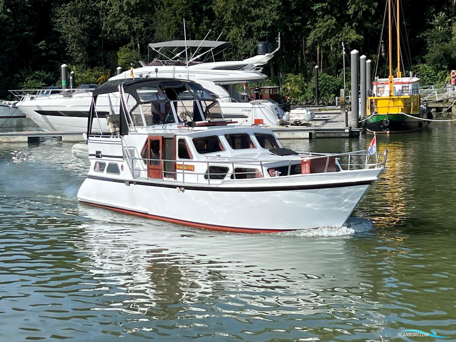 Valkkruiser 11.00 AK Cabrio Motorboot 1975, mit Daf motor, Niederlande