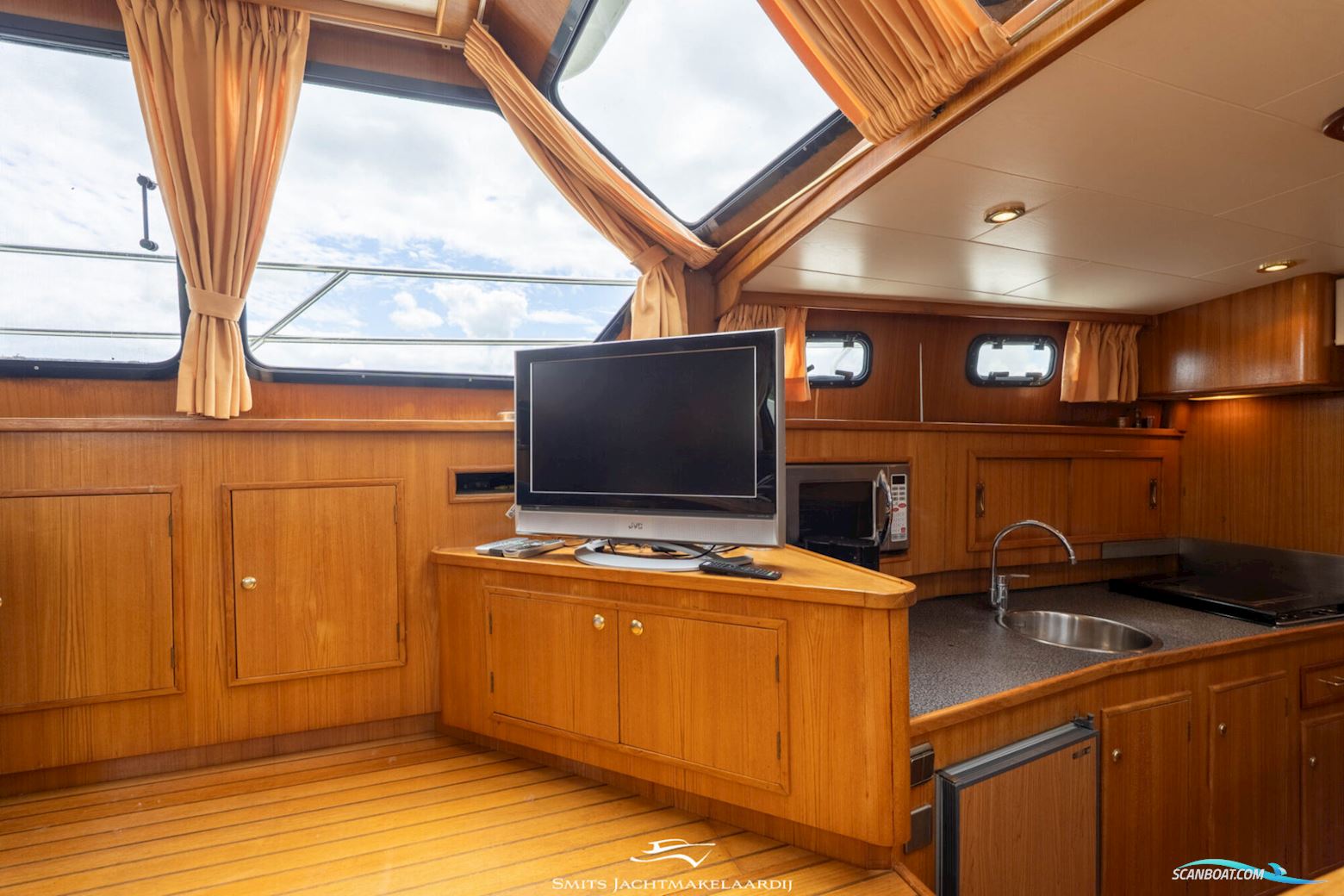 Valkkruiser 14.00 AK Cabrio