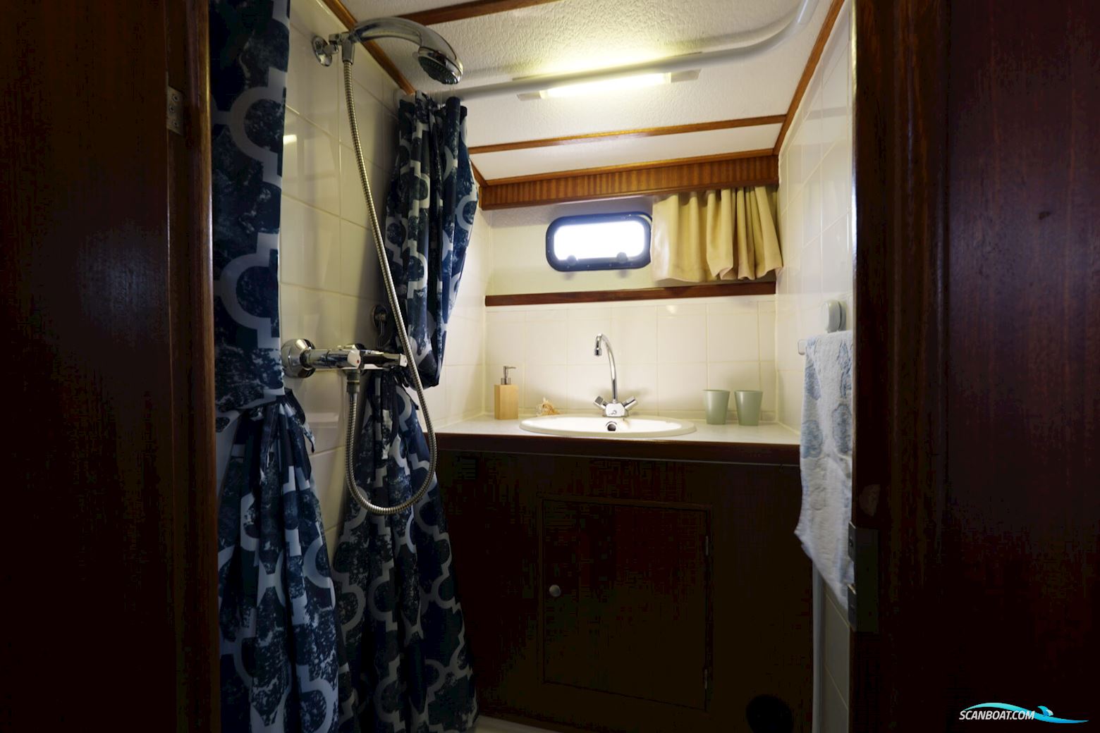 Valkkruiser Content 11.60 AK Cabrio