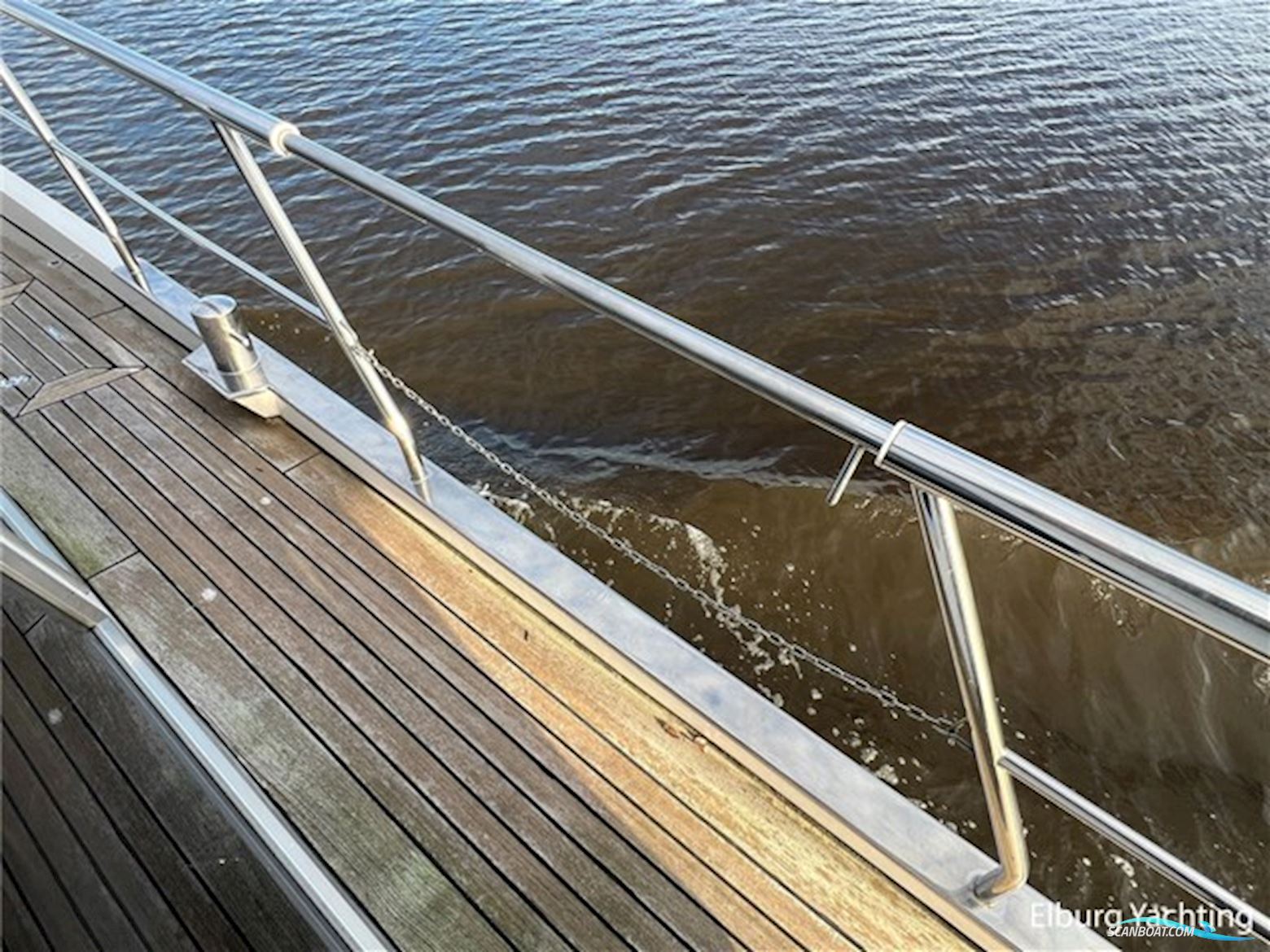 Van den Hoven Exclusive 1600 