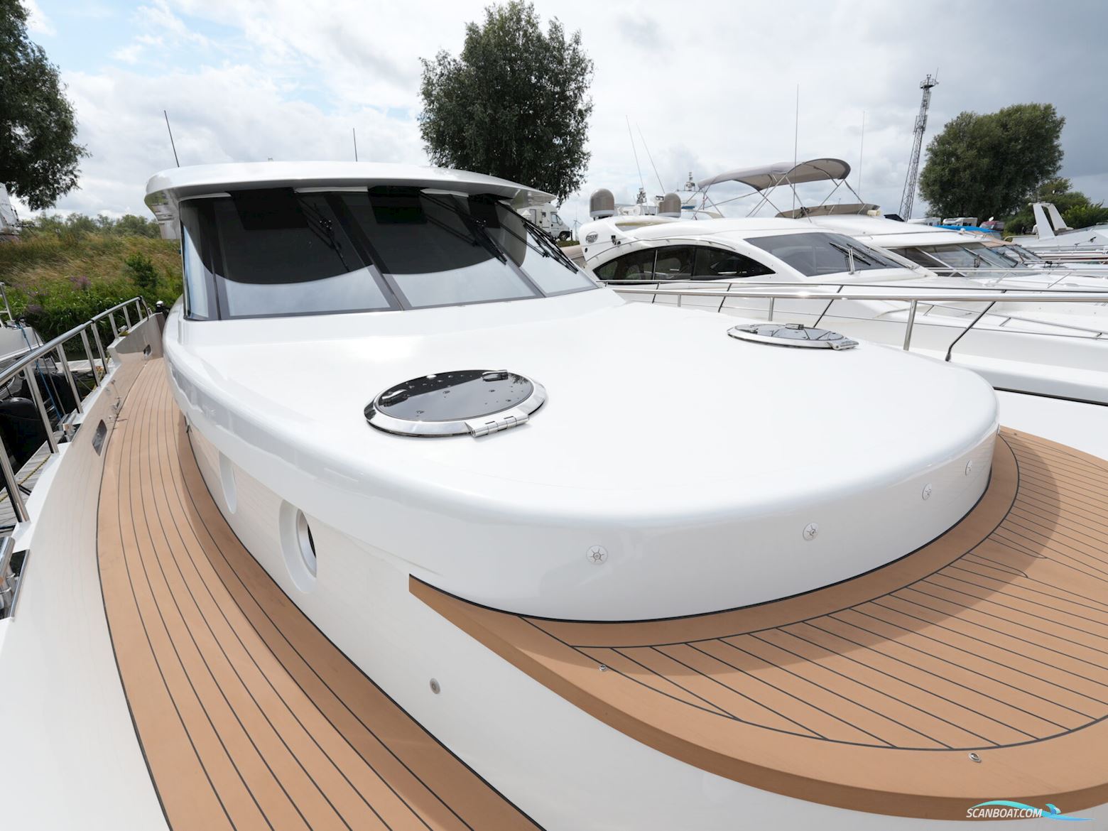 Van den Hoven Executive 15.00 MK II