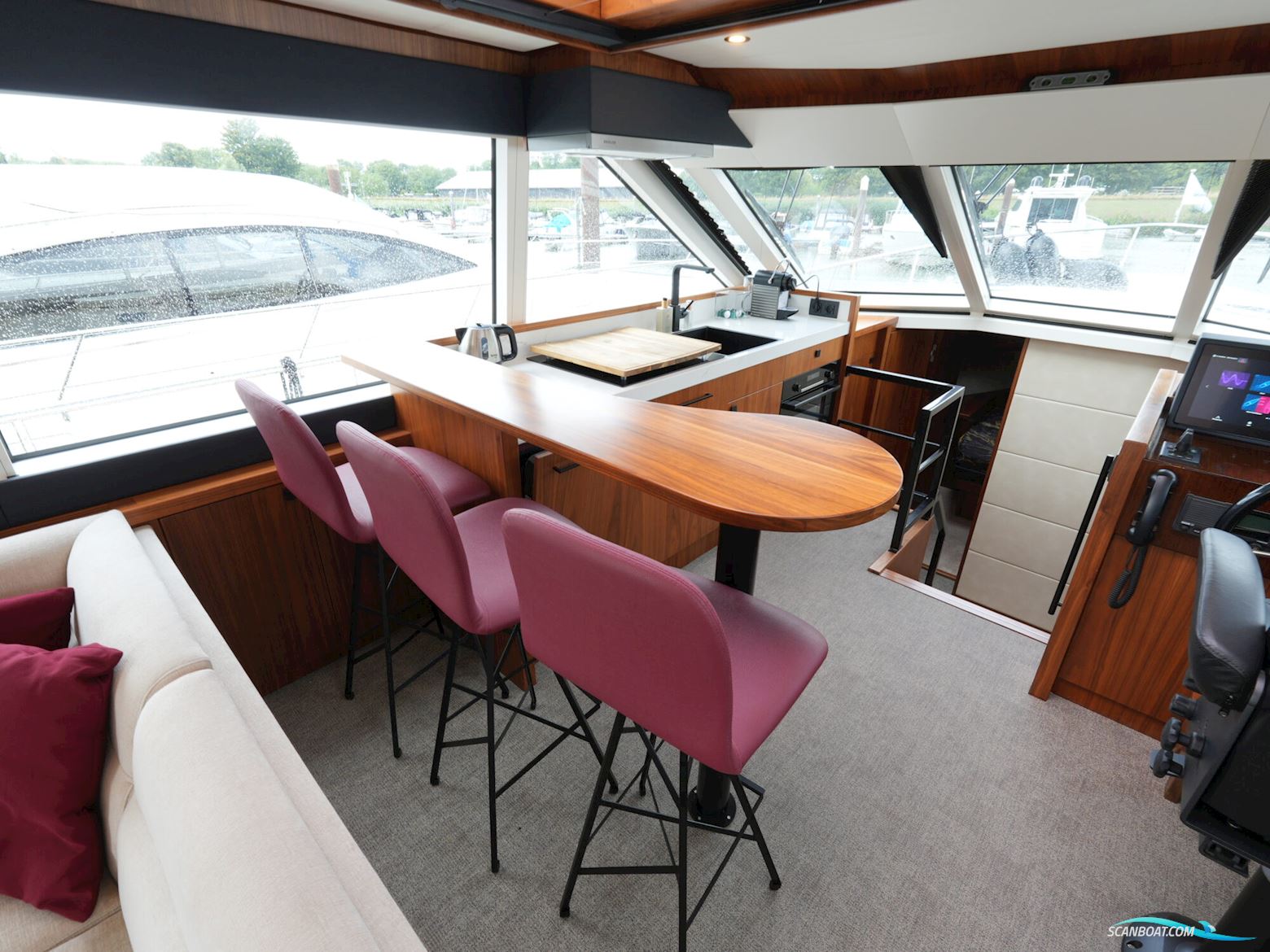 Van den Hoven Executive 15.00 MK II