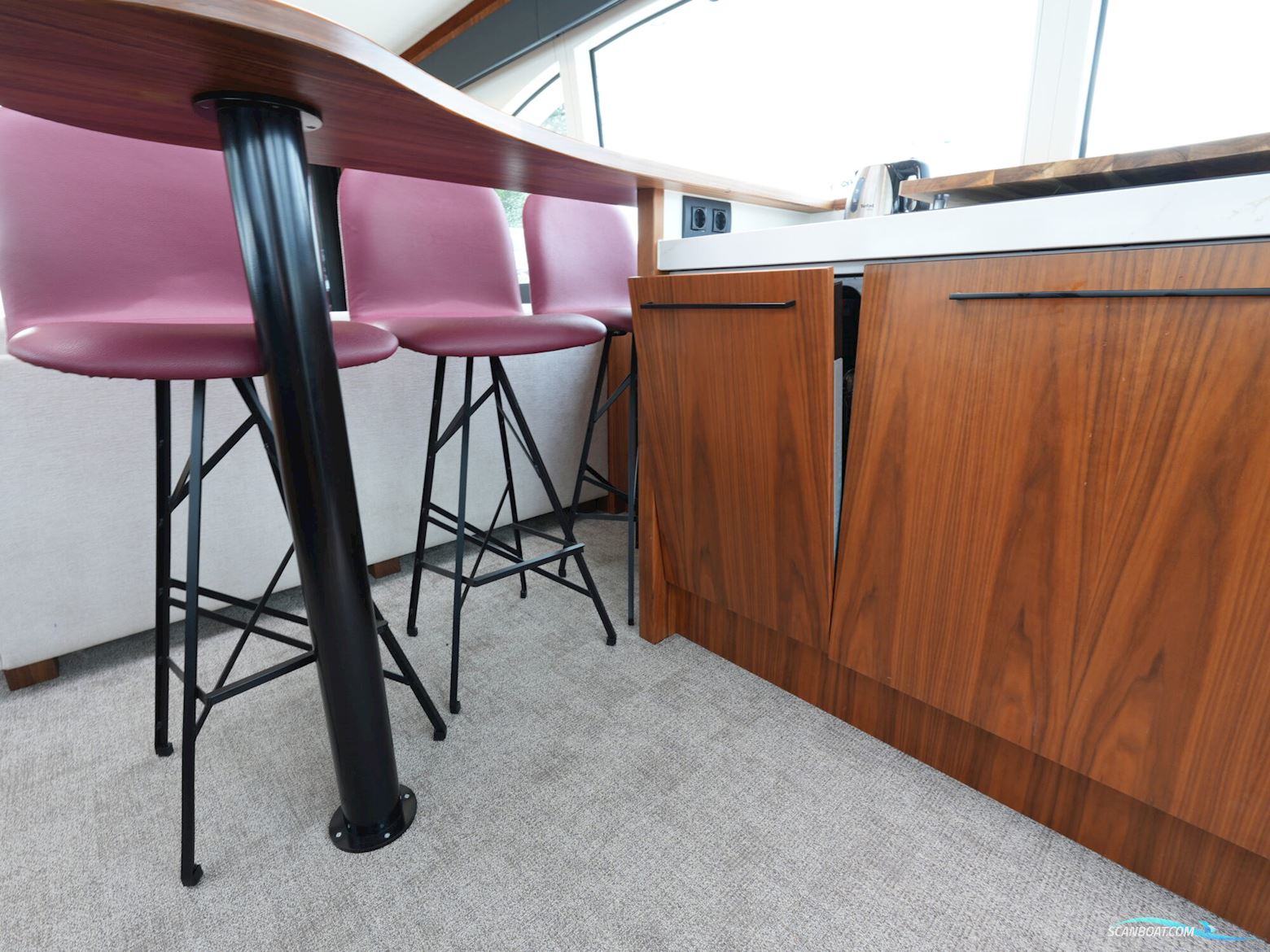 Van den Hoven Executive 15.00 MK II