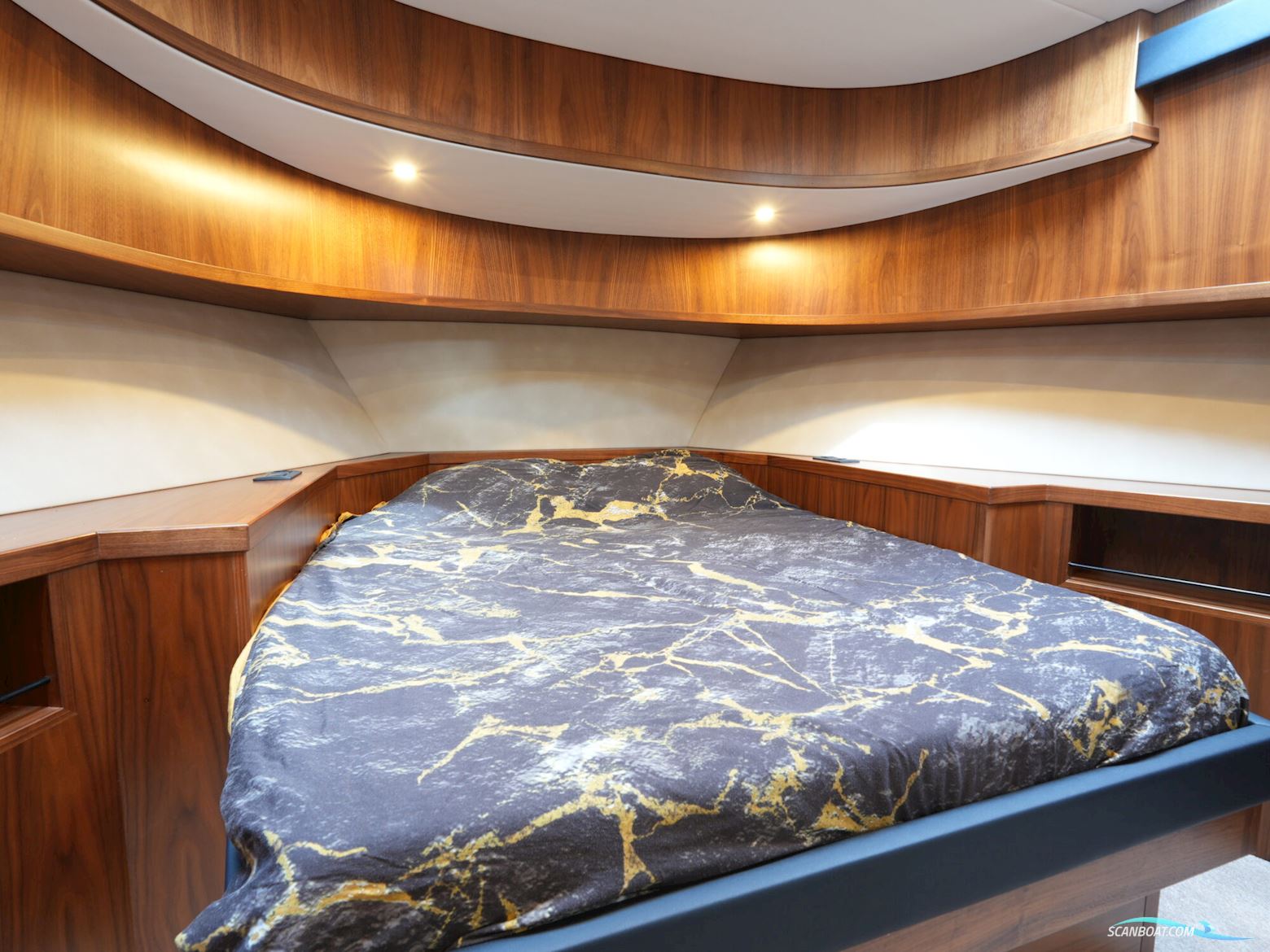 Van den Hoven Executive 15.00 MK II