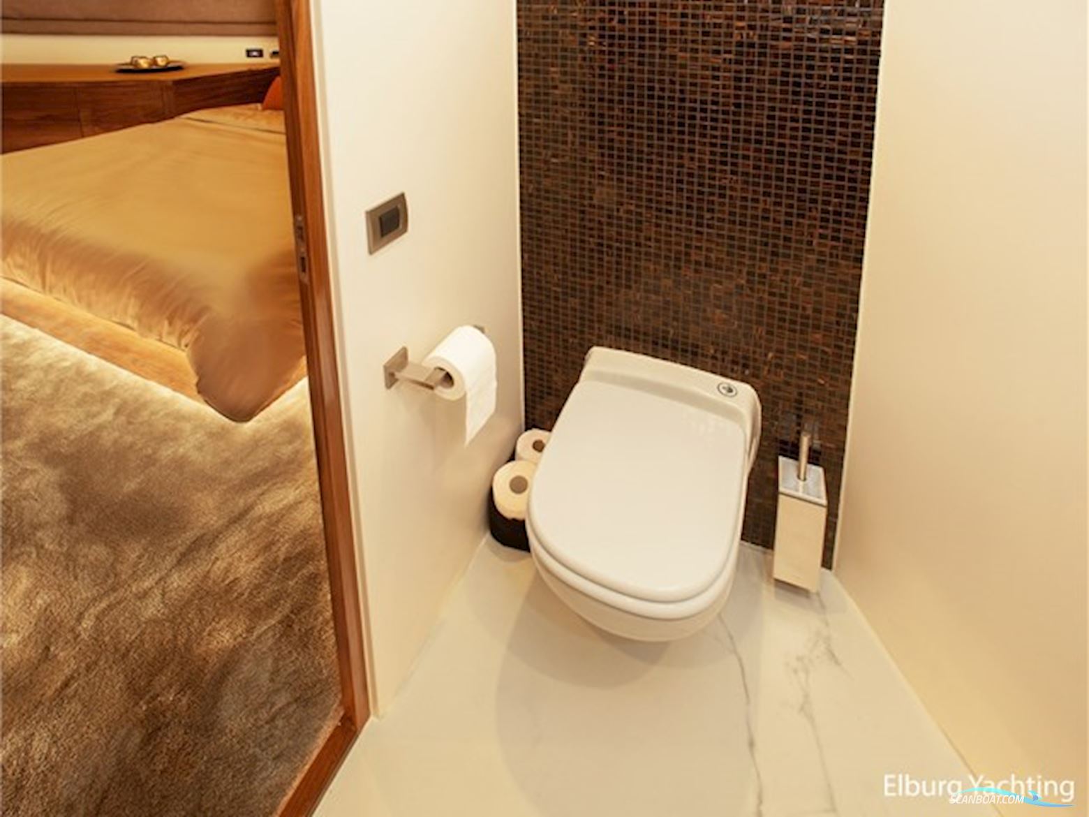 Van den Hoven Executive 2100 