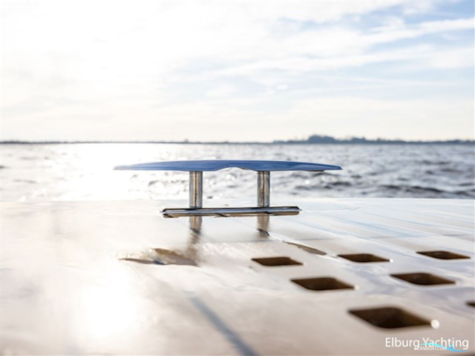 Van den Hoven Voyager 50 