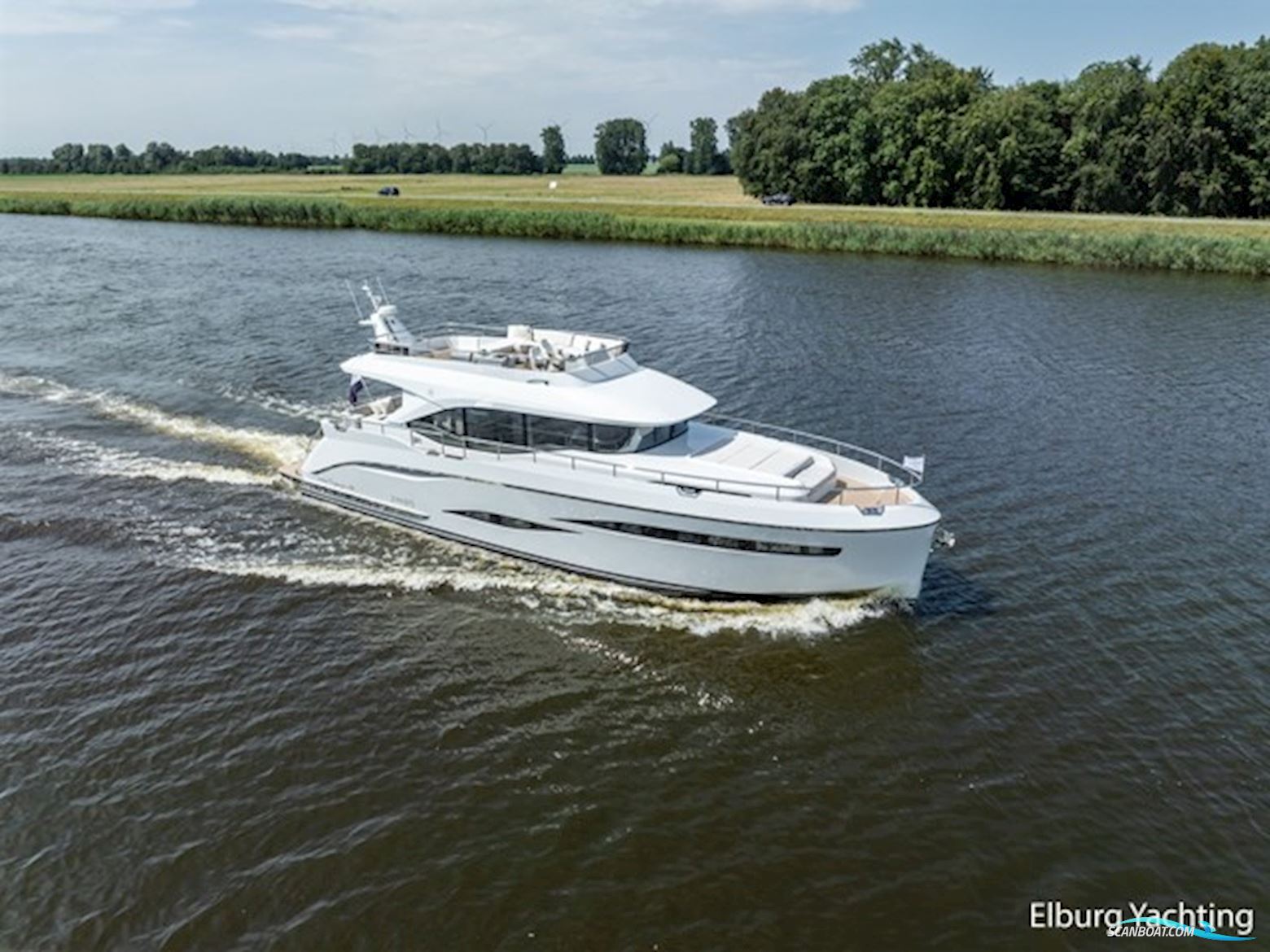 Van den Hoven Voyager 56 
