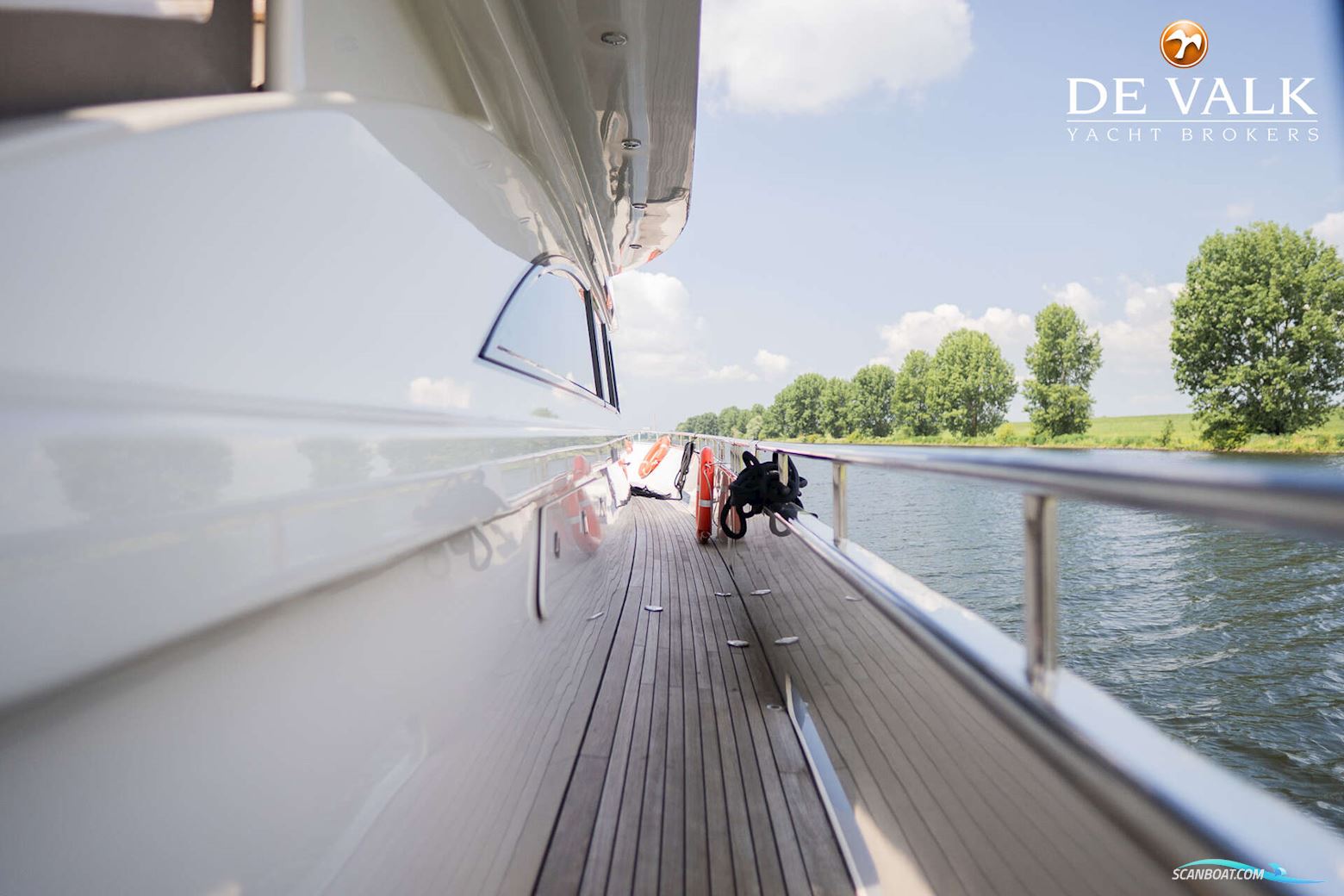 Van Der Heijden Superior Fly 2400