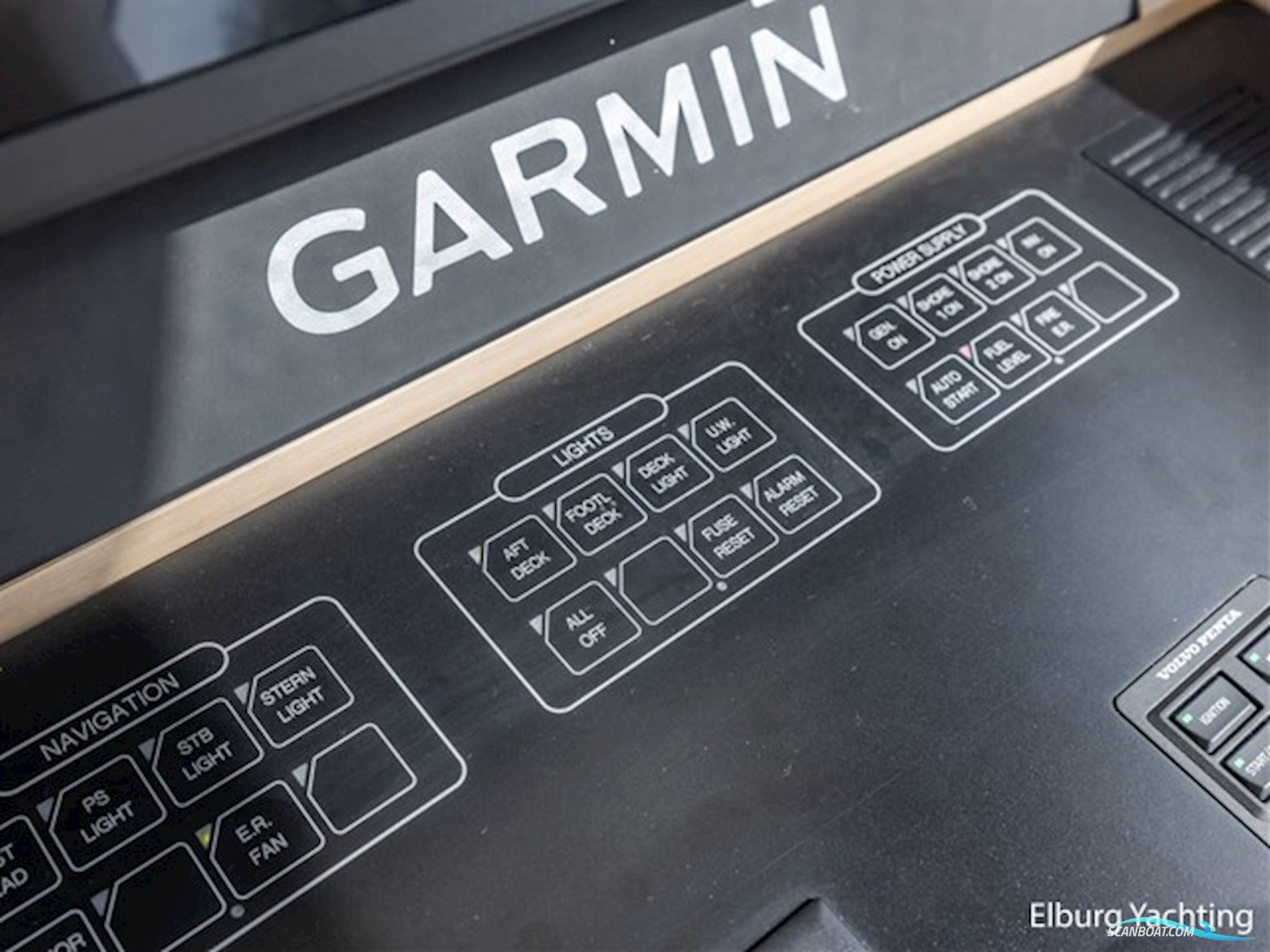 Van Der Valk Beachclub 660 - Flybridge