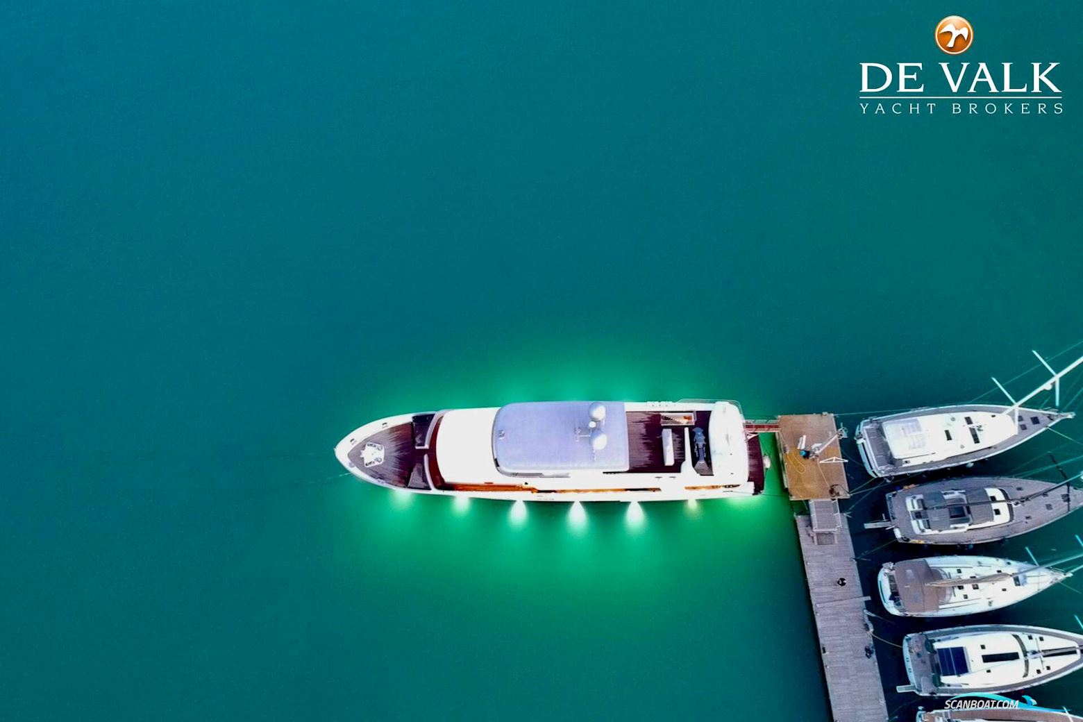 Van Der Valk Explorer 37M