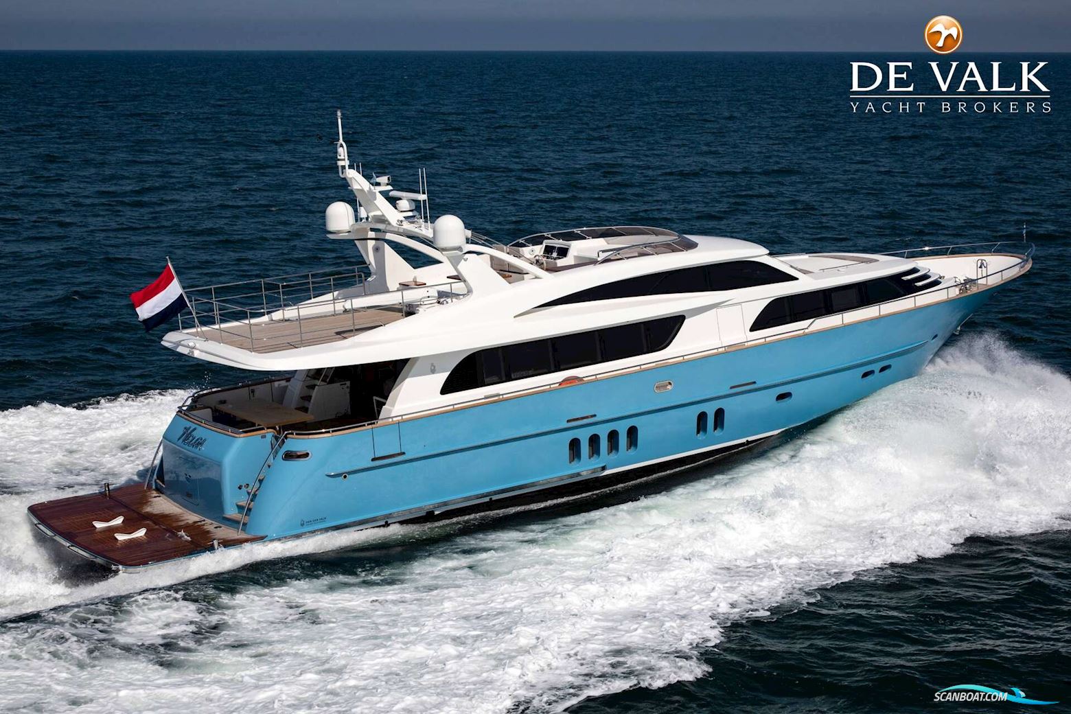 Van Der Valk Raised Pilothouse
