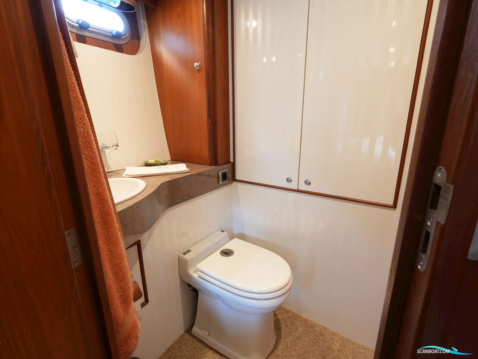 Van Vossen Parade 12.70 AK Exclusive