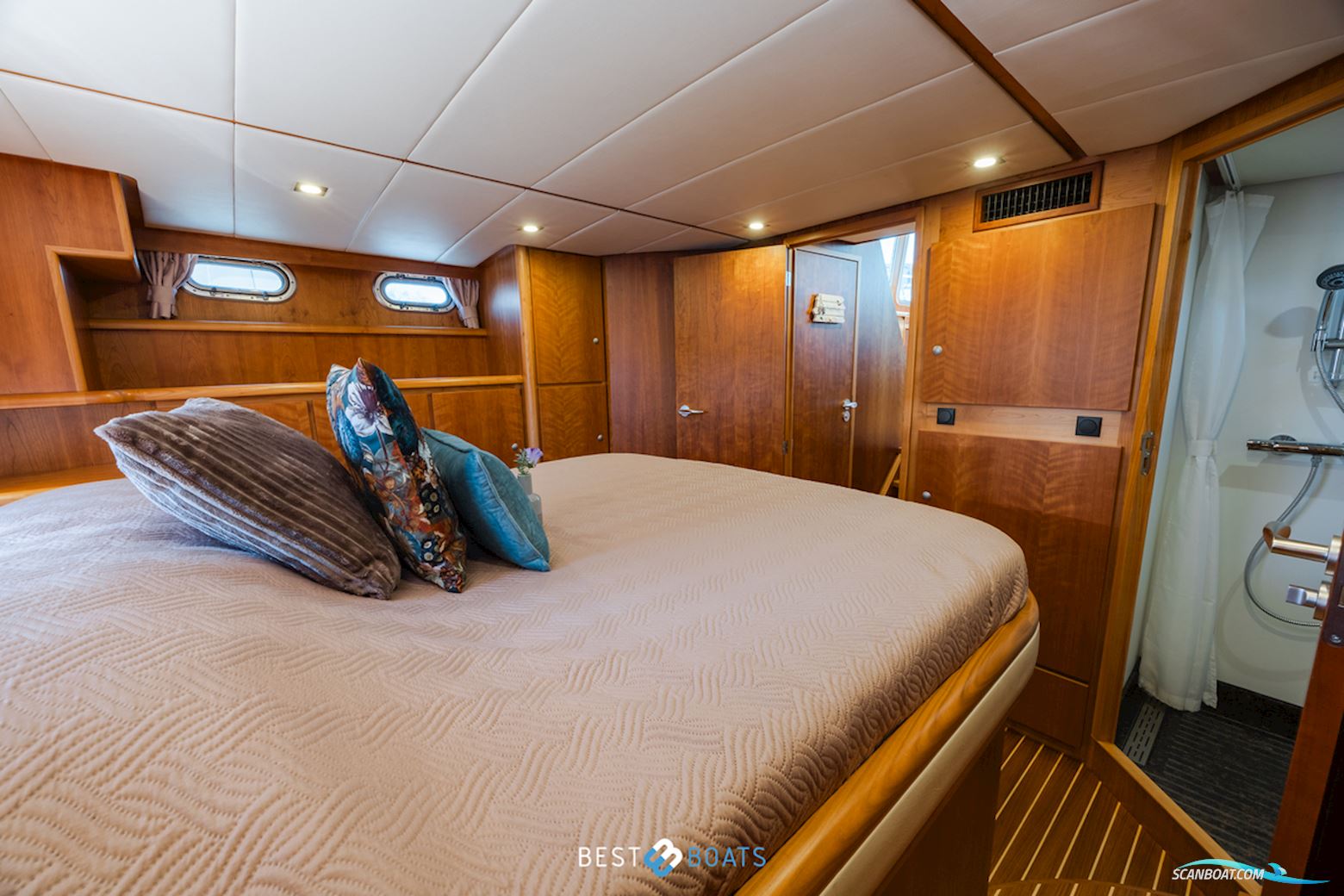 Van Vossen Parade 12.75 AK