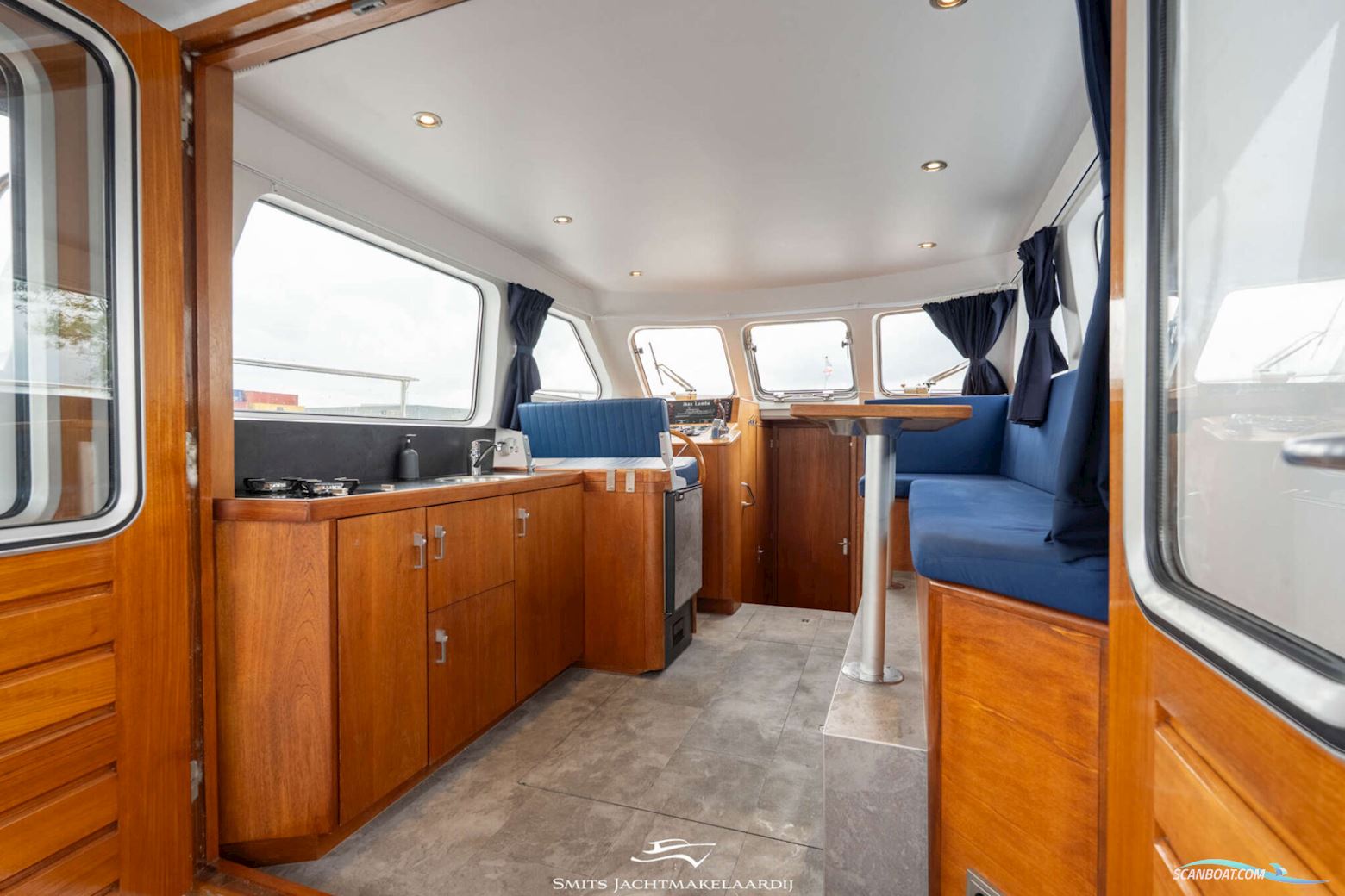 Van Vossen Patrouille 10.50 OK Spiegeldeur