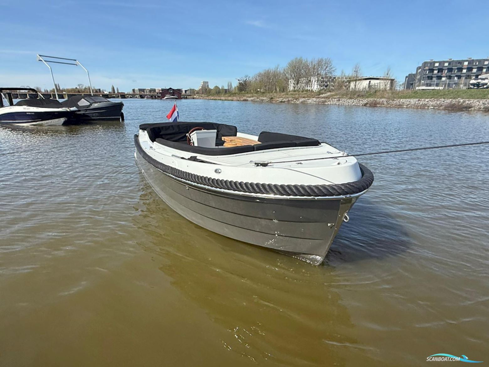 Van Zutphen 633 Tender