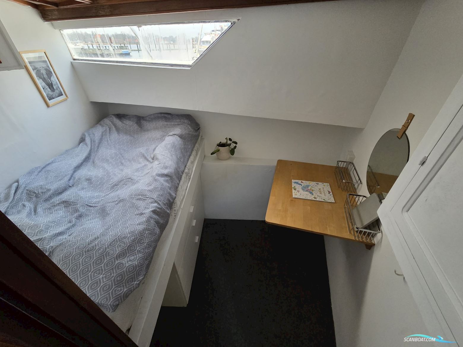 Vantare 53 Pilothouse