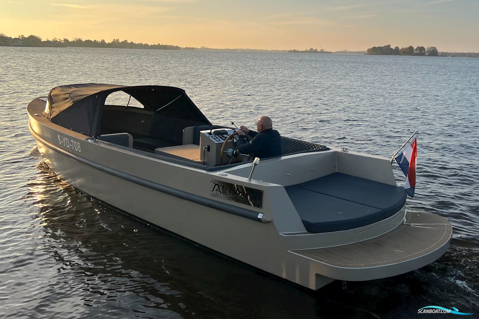 Vanvossen 850 Tender
