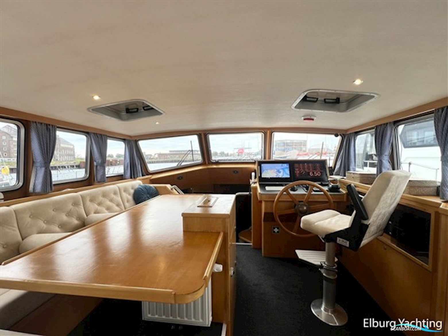 Vdl Pilot 50 - Open Kuip