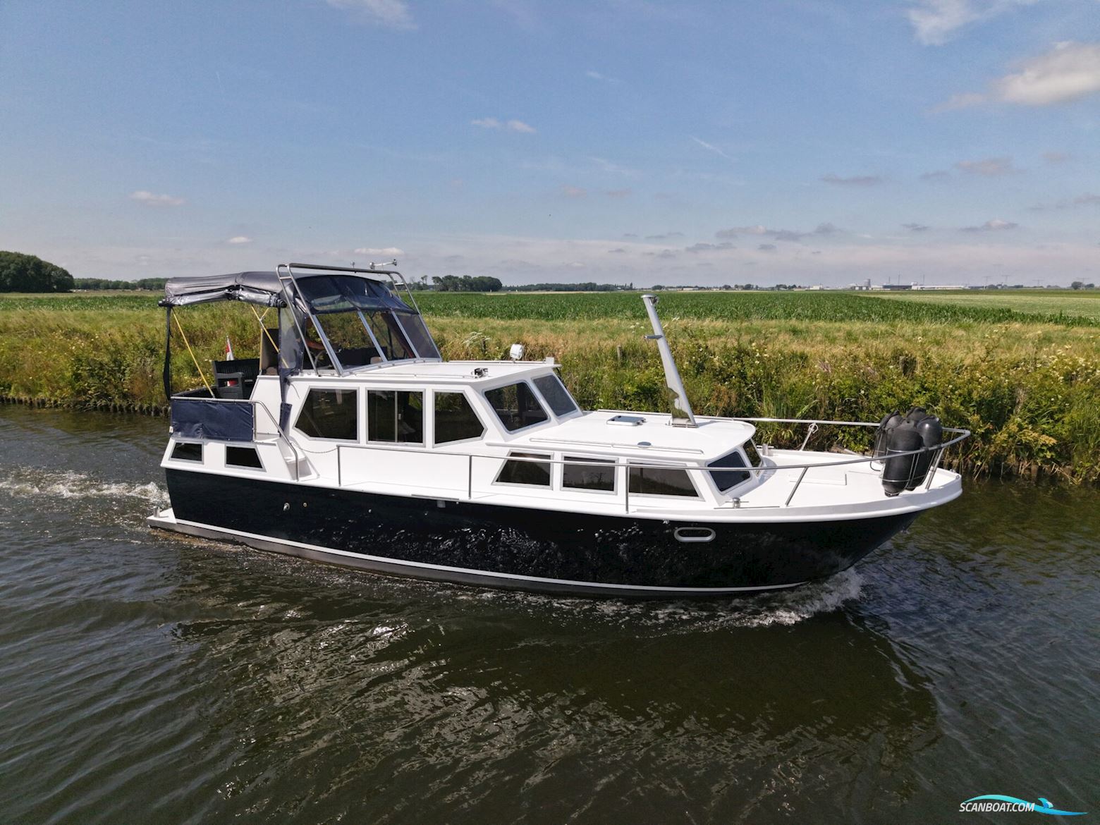 Vechtkruiser 10.50 AK Cabrio Motorboot 1993, mit FNM motor, Niederlande