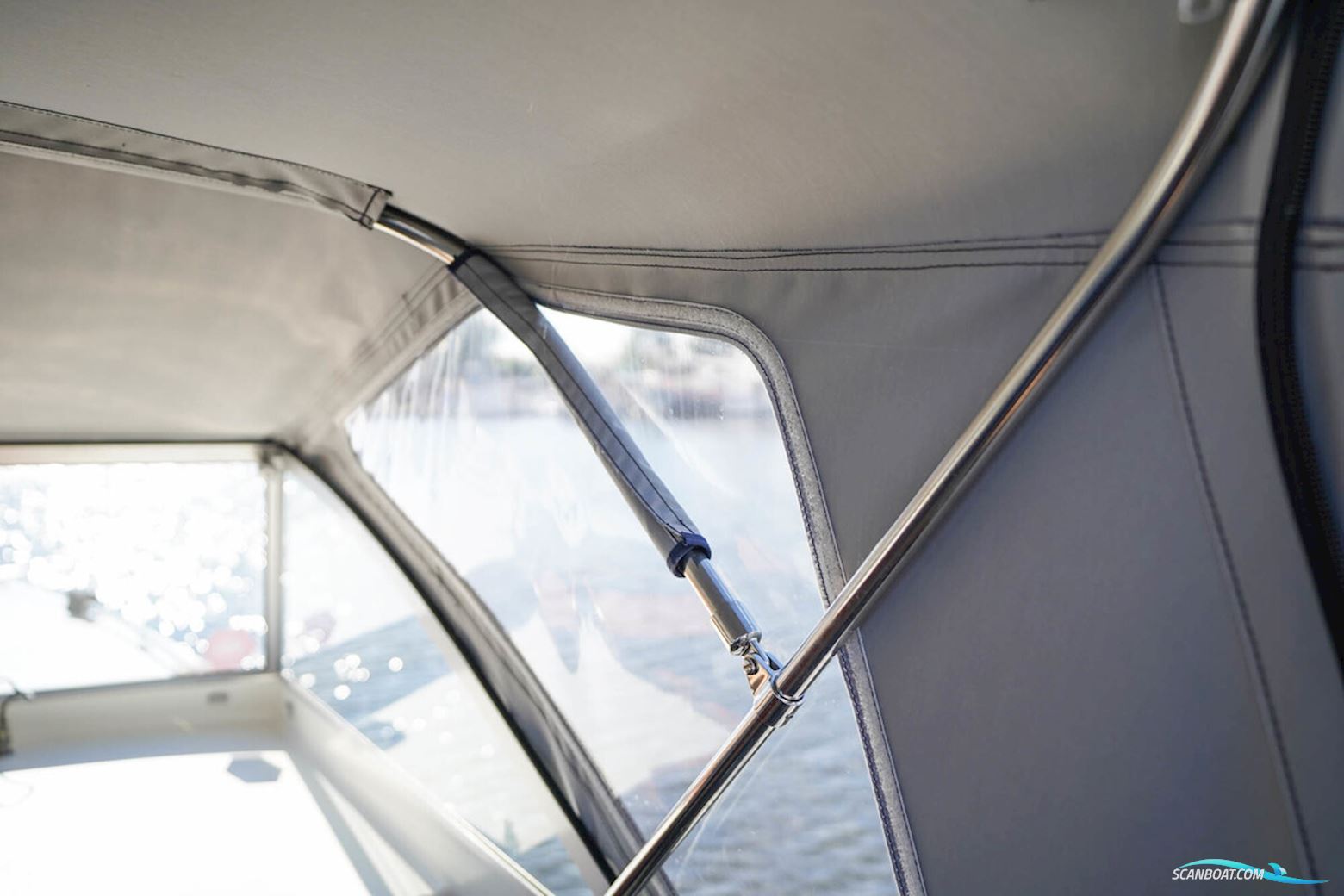 Vedette 8.20 V/OK