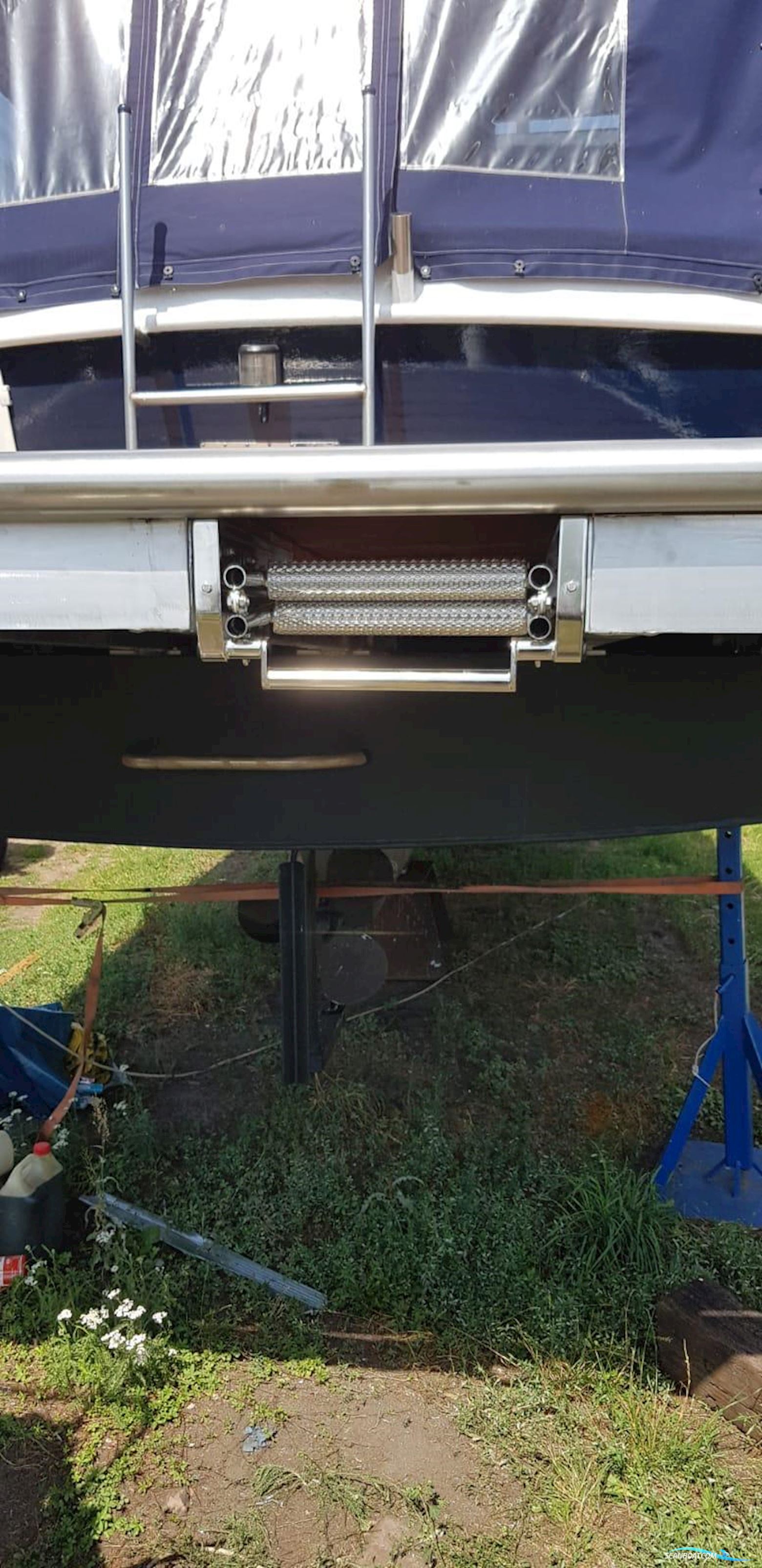 Veerdörn 13.00 Flybridge