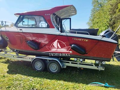 Velvette 23 Active Sedan Motorboot 2022, mit Yamaha Motor Company motor, Deutschland