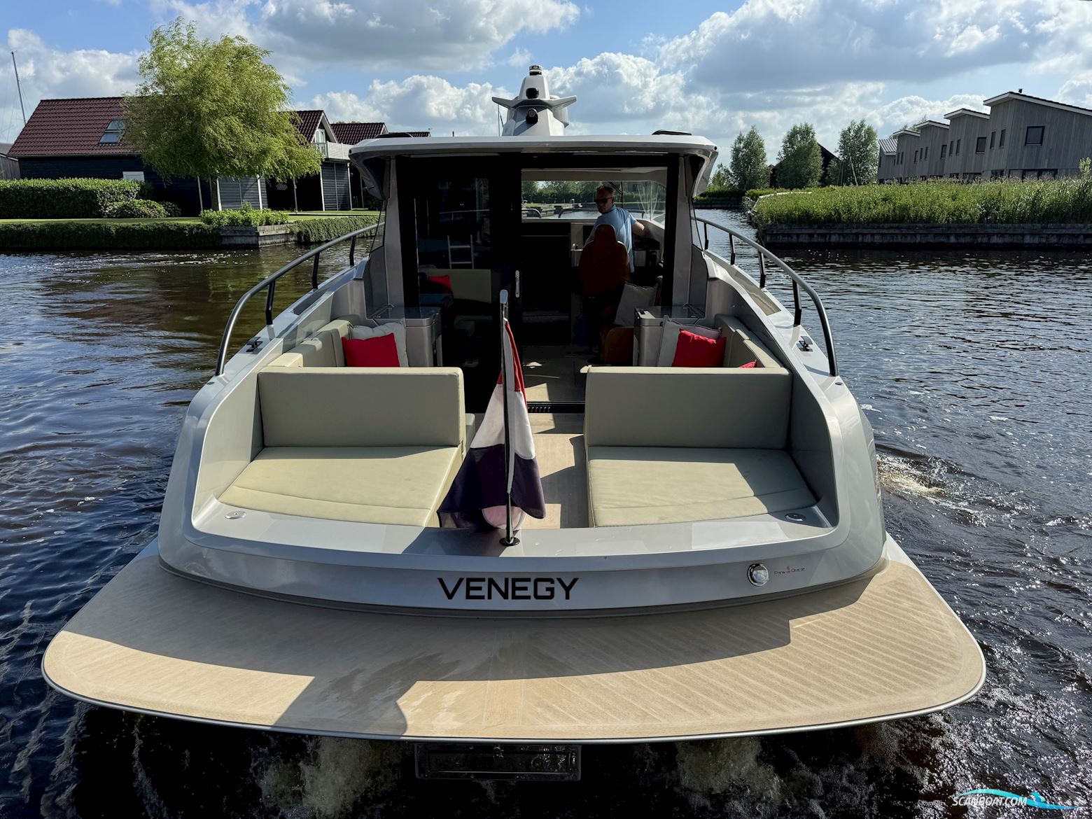 Venegy V37
