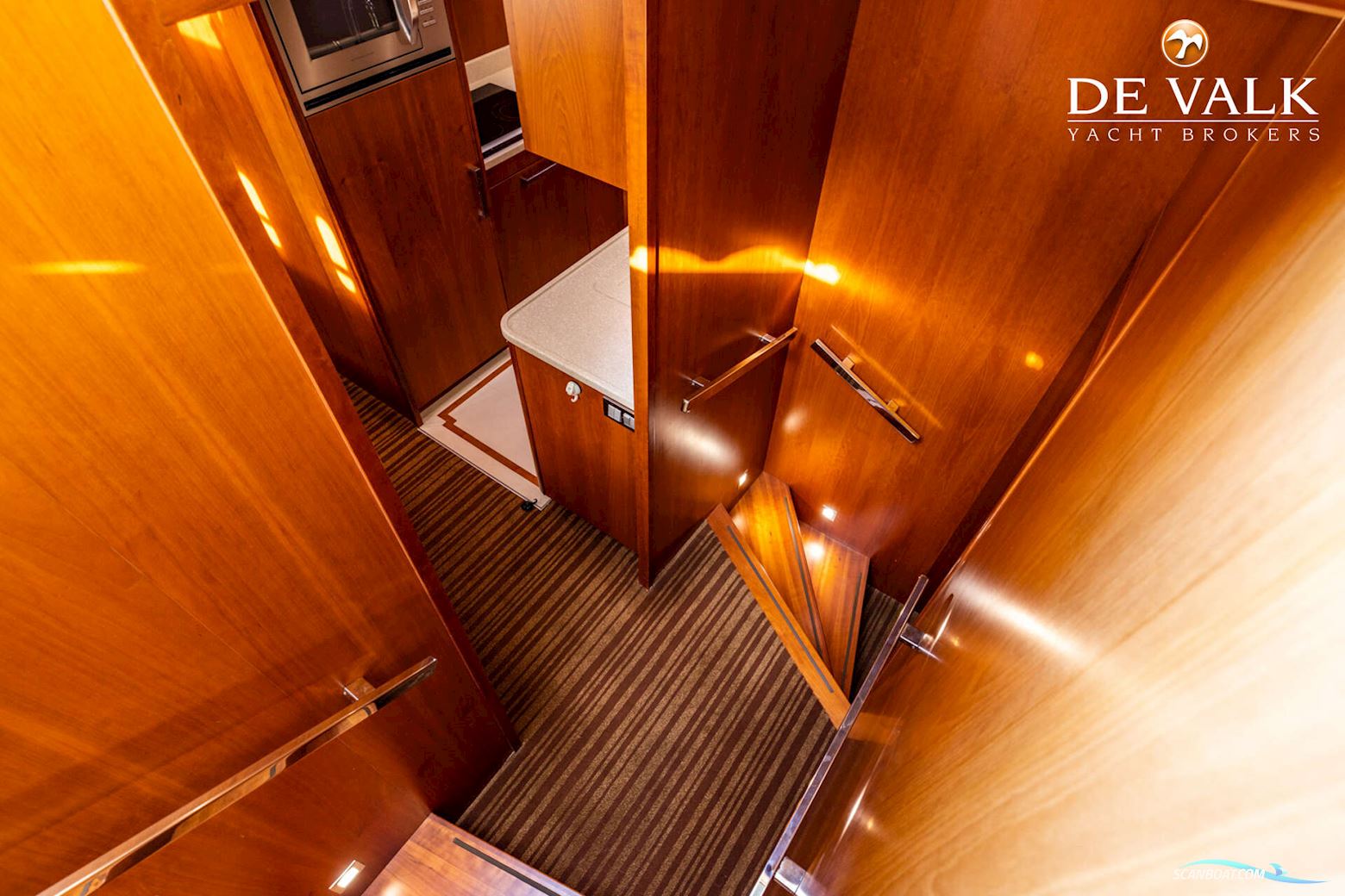 VENNEKENS Trawler 1800