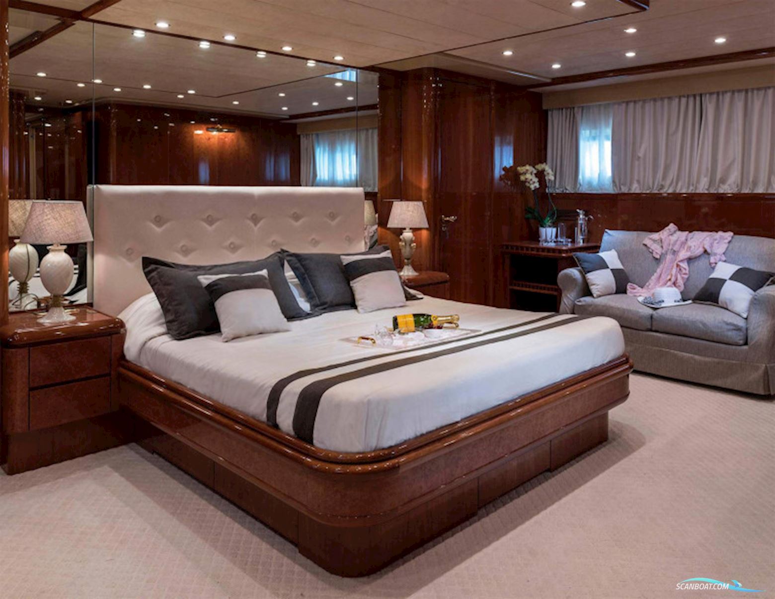 Versilcraft 32.5M/105ft "Sugar"