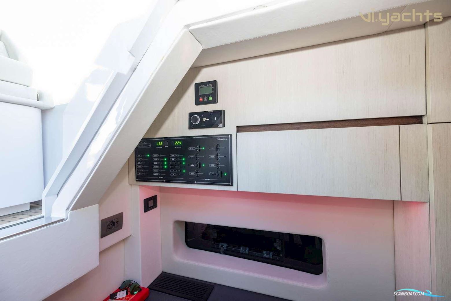 Vi Yachts Vi Q4