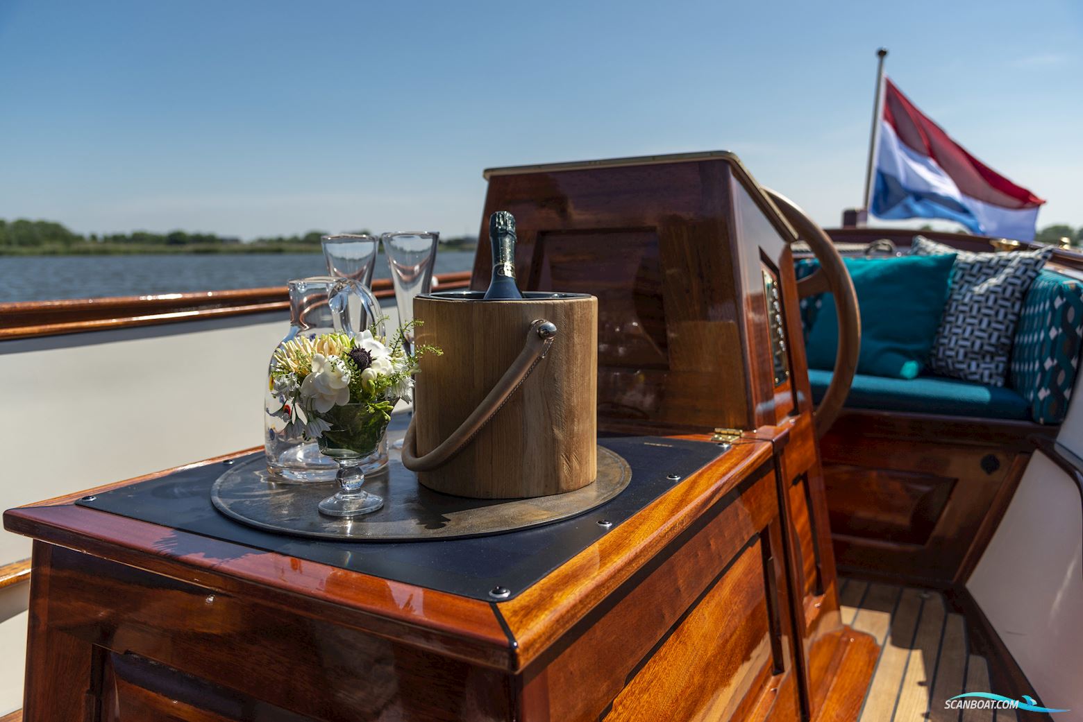 Victoria Spiegel Sloep 720 Volledig Elektrisch