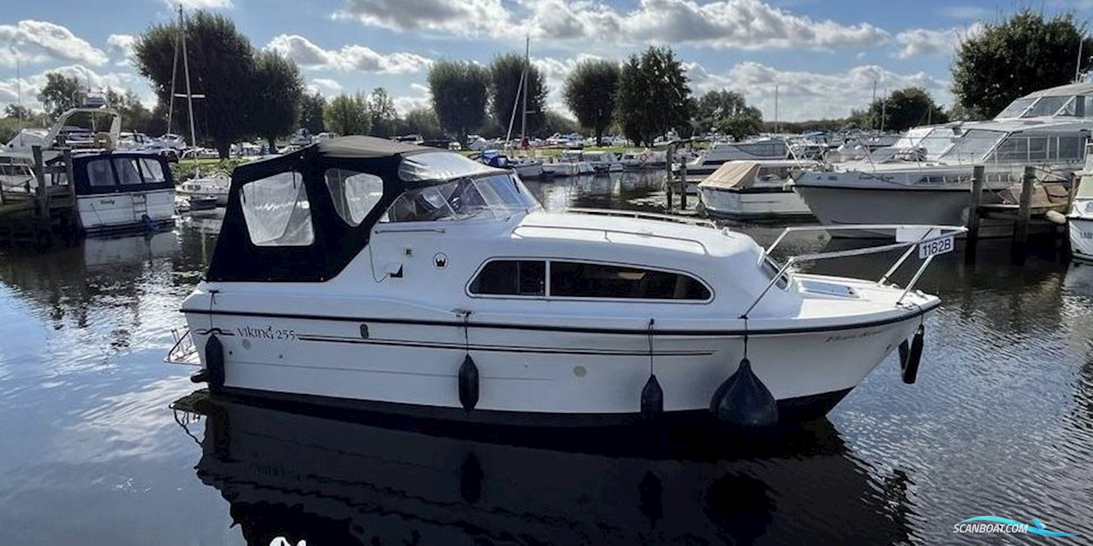 Viking 255 Motorboot 2019, mit Mariner motor, England