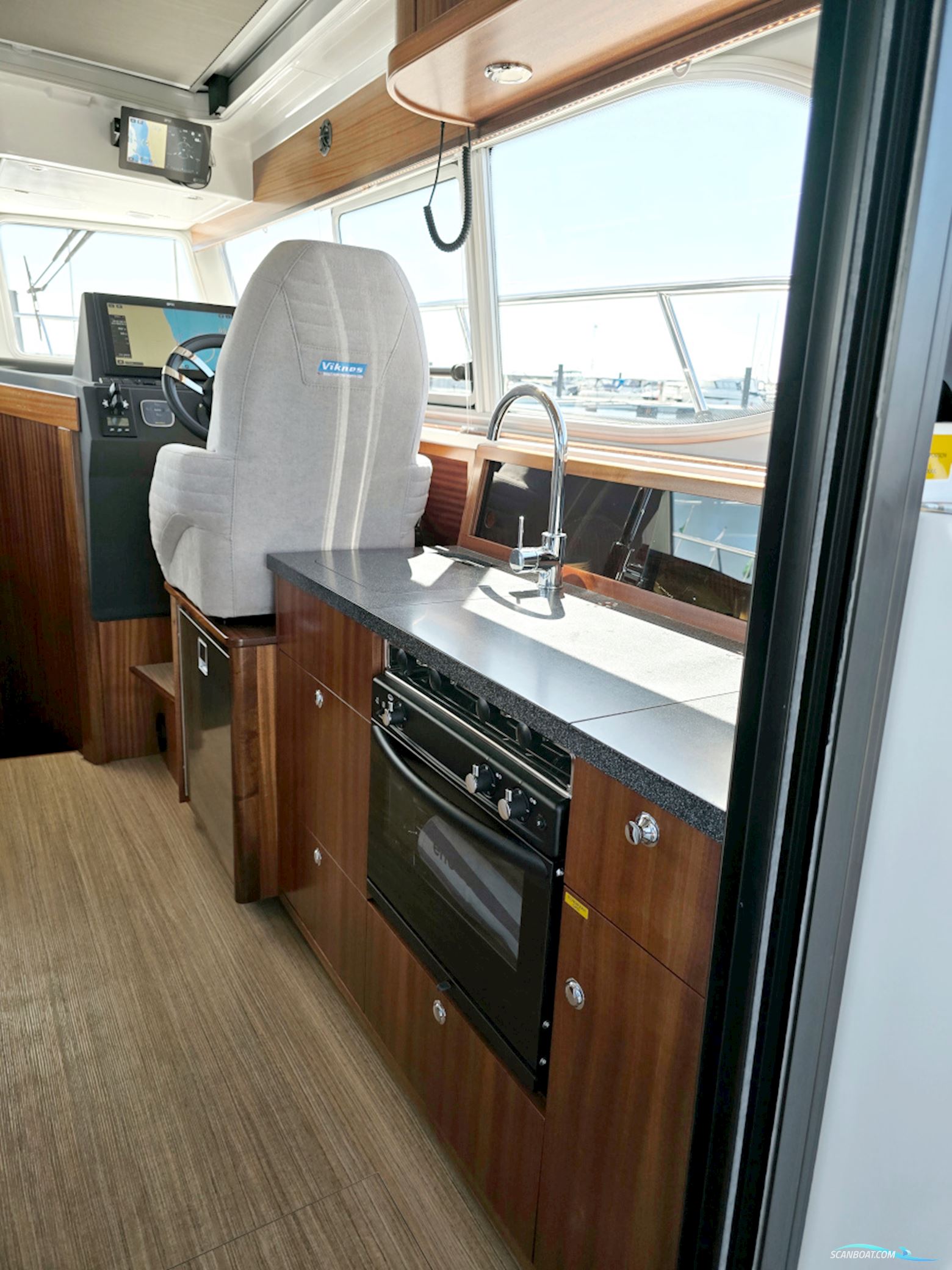 Viknes 1030 HT Panorama 2026