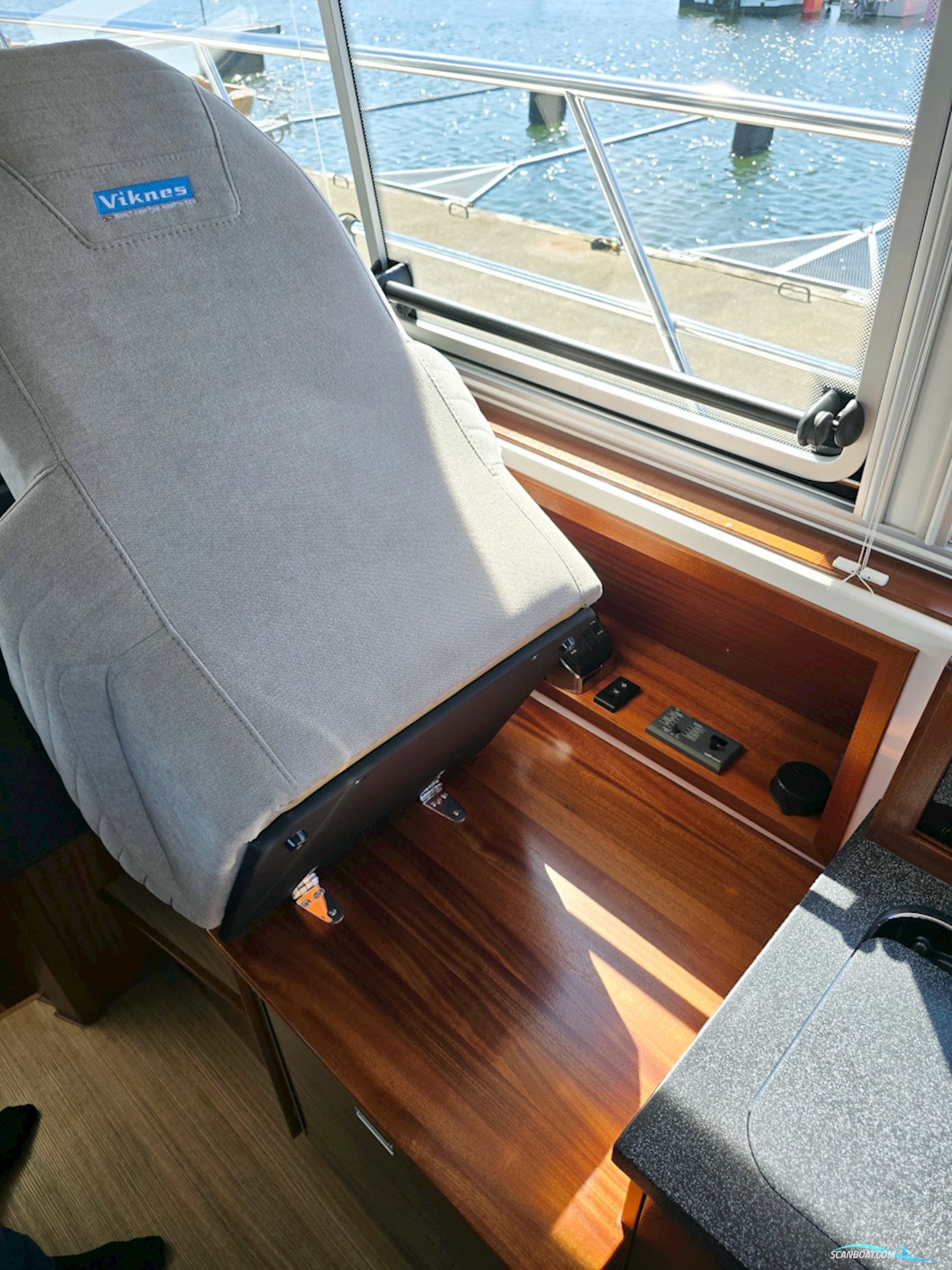 Viknes 1030 HT Panorama 2026