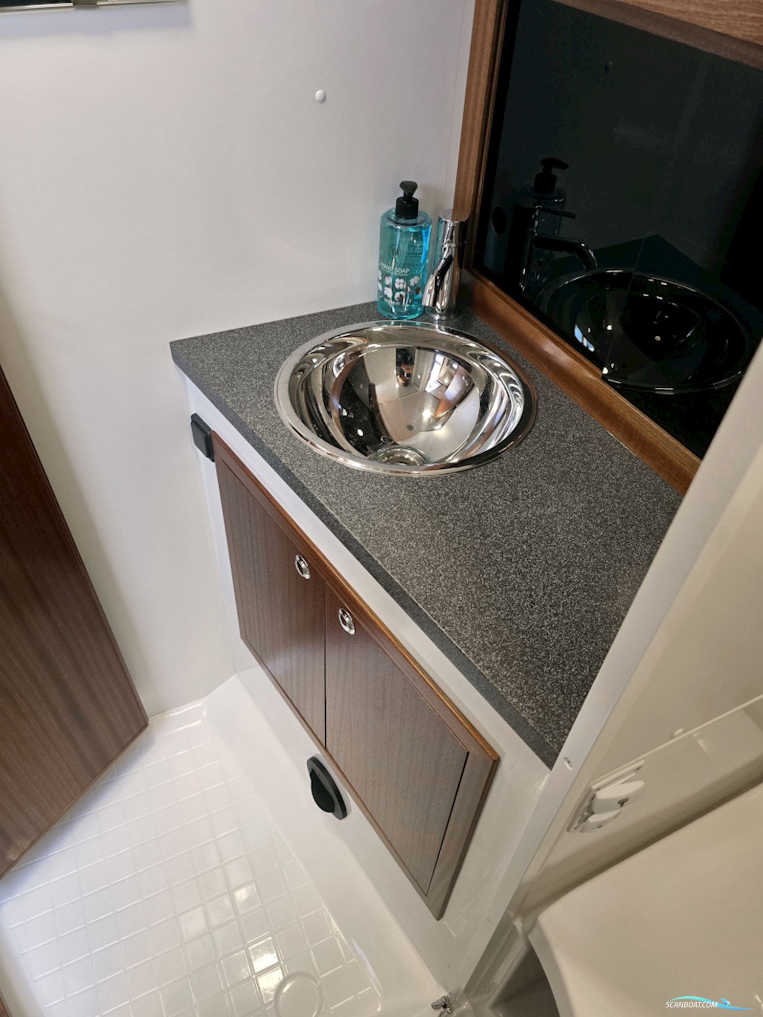 Viknes 1030 HT Panorama 2026