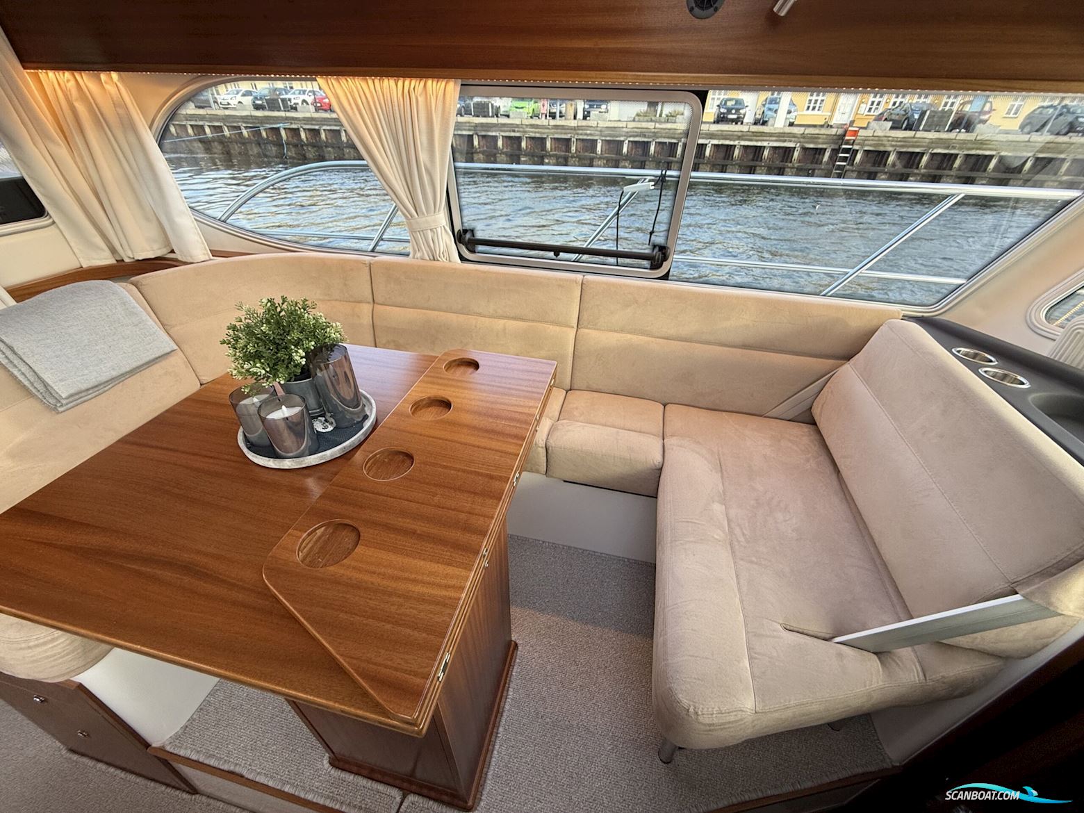 Viknes 1030 Sunbridge. NEDSAT 100.000,-