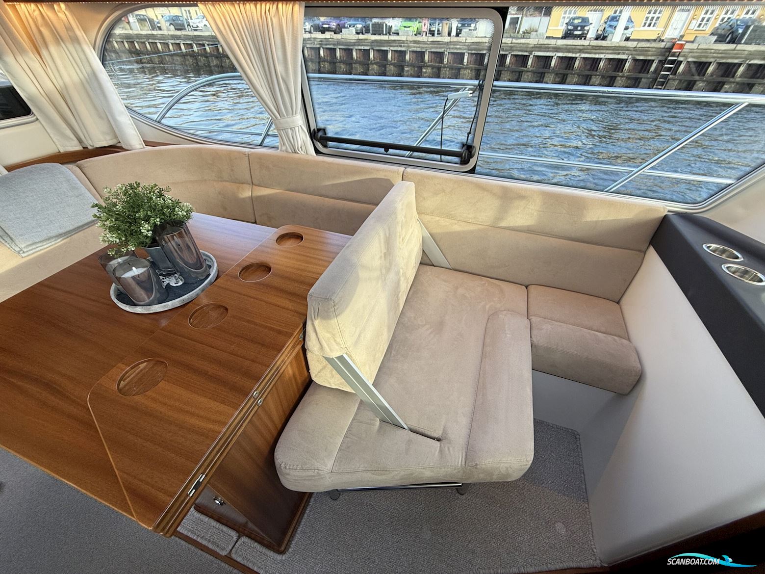 Viknes 1030 Sunbridge. NEDSAT 100.000,-