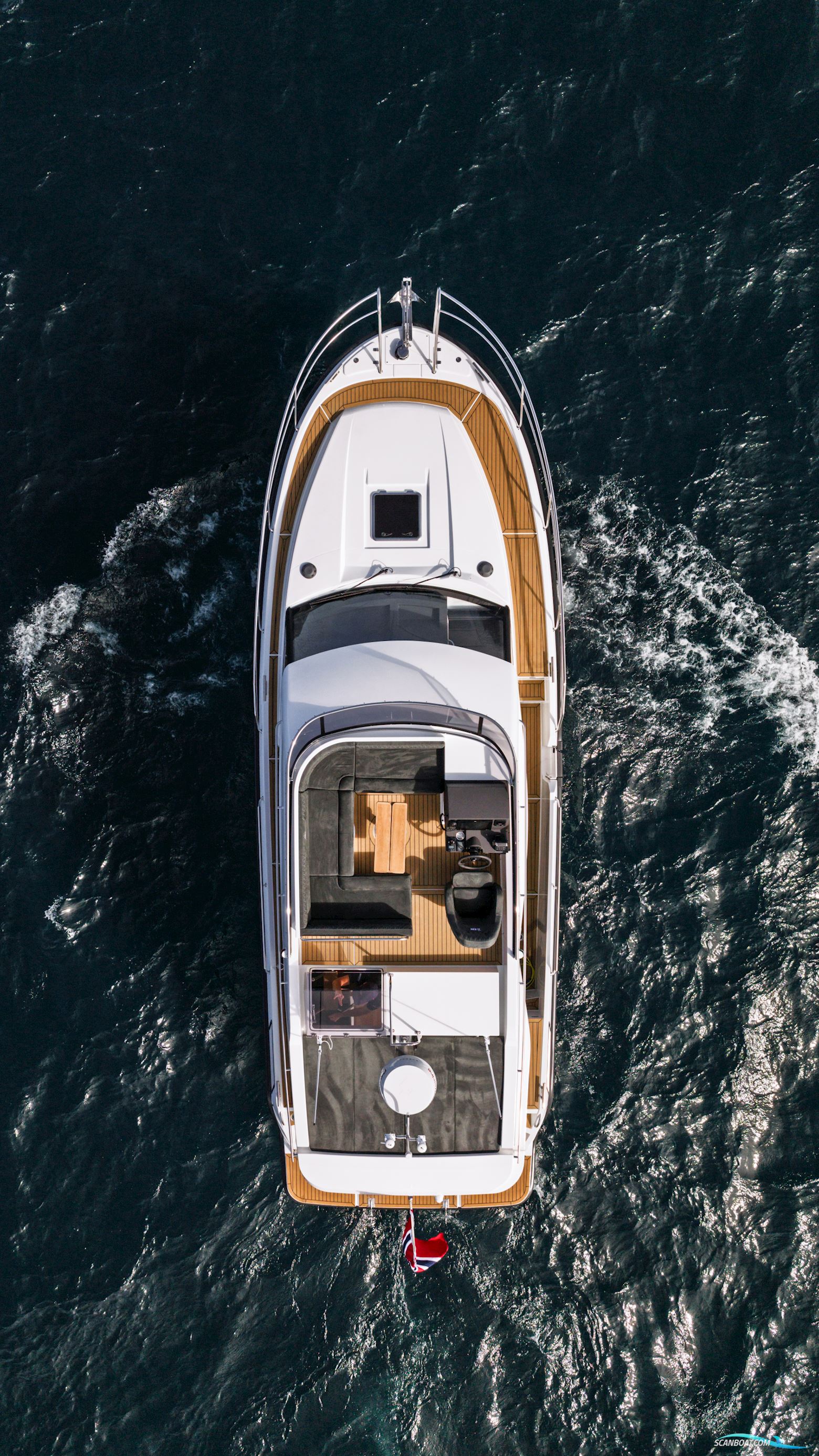 Viknes S35 Fly