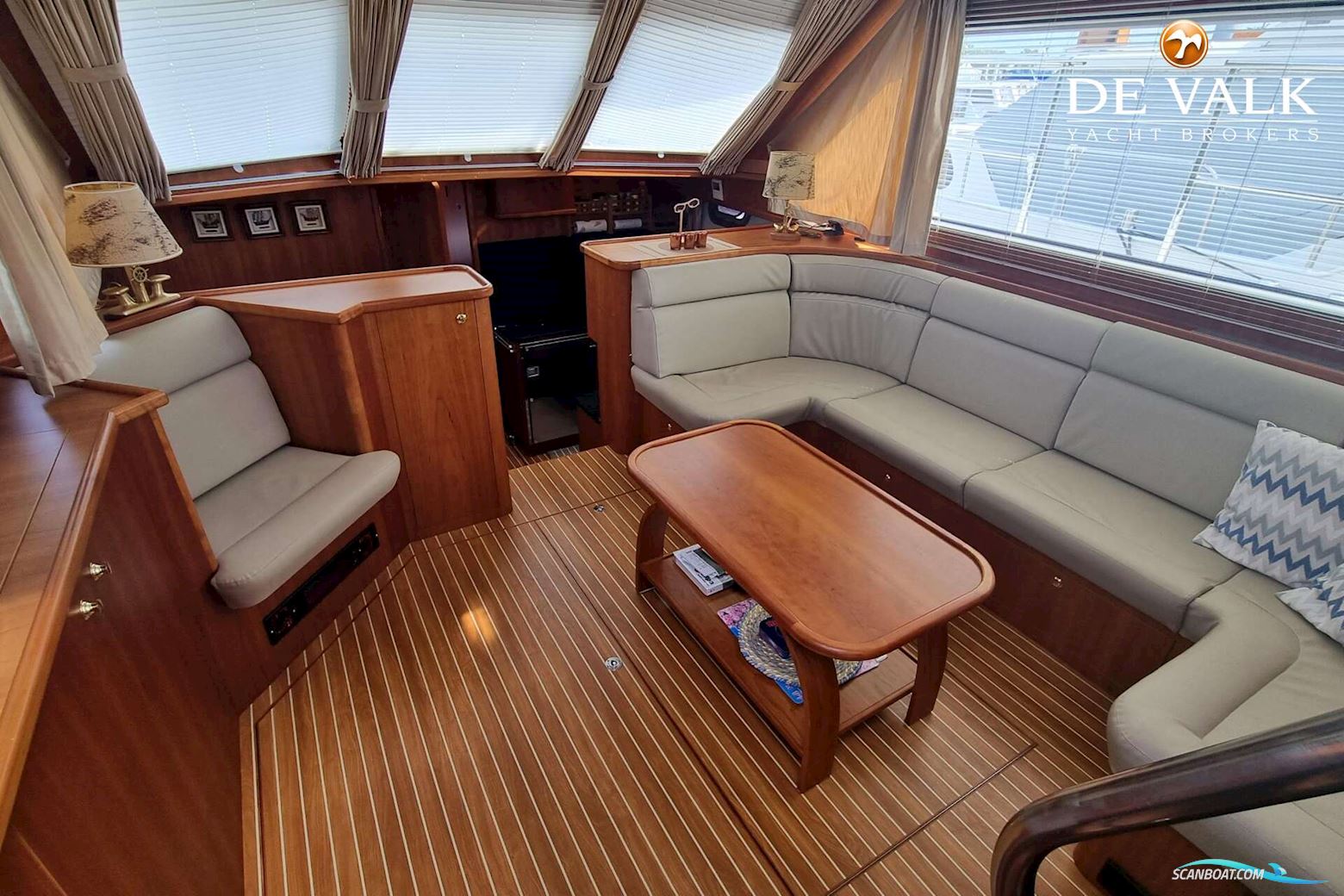 Vischer Yachting Custom 125AC