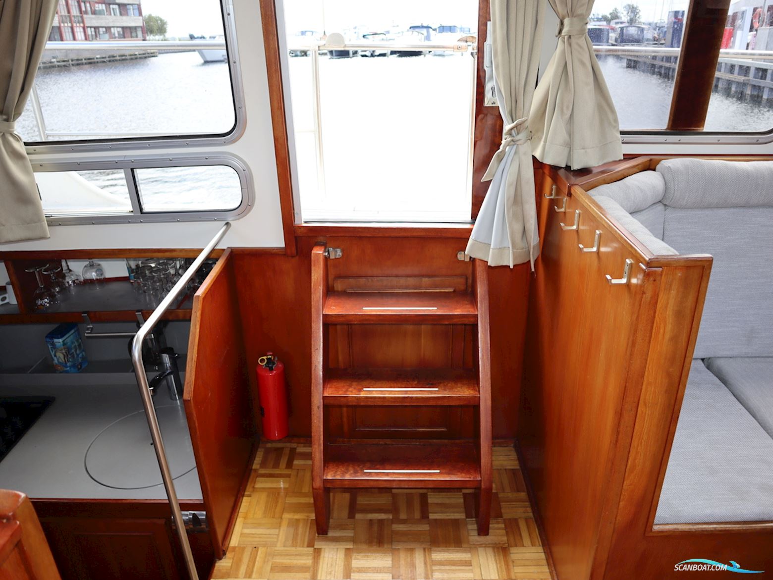 Vissers Trawler 1050