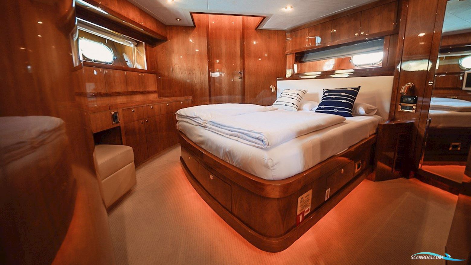 Vitech 72 Fly - 5 Kabinen