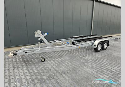 Vlemmix Boottrailers F 2700 kg. Balken trailer met Wegklapbare LED verlichting Motorboot 2025, Niederlande