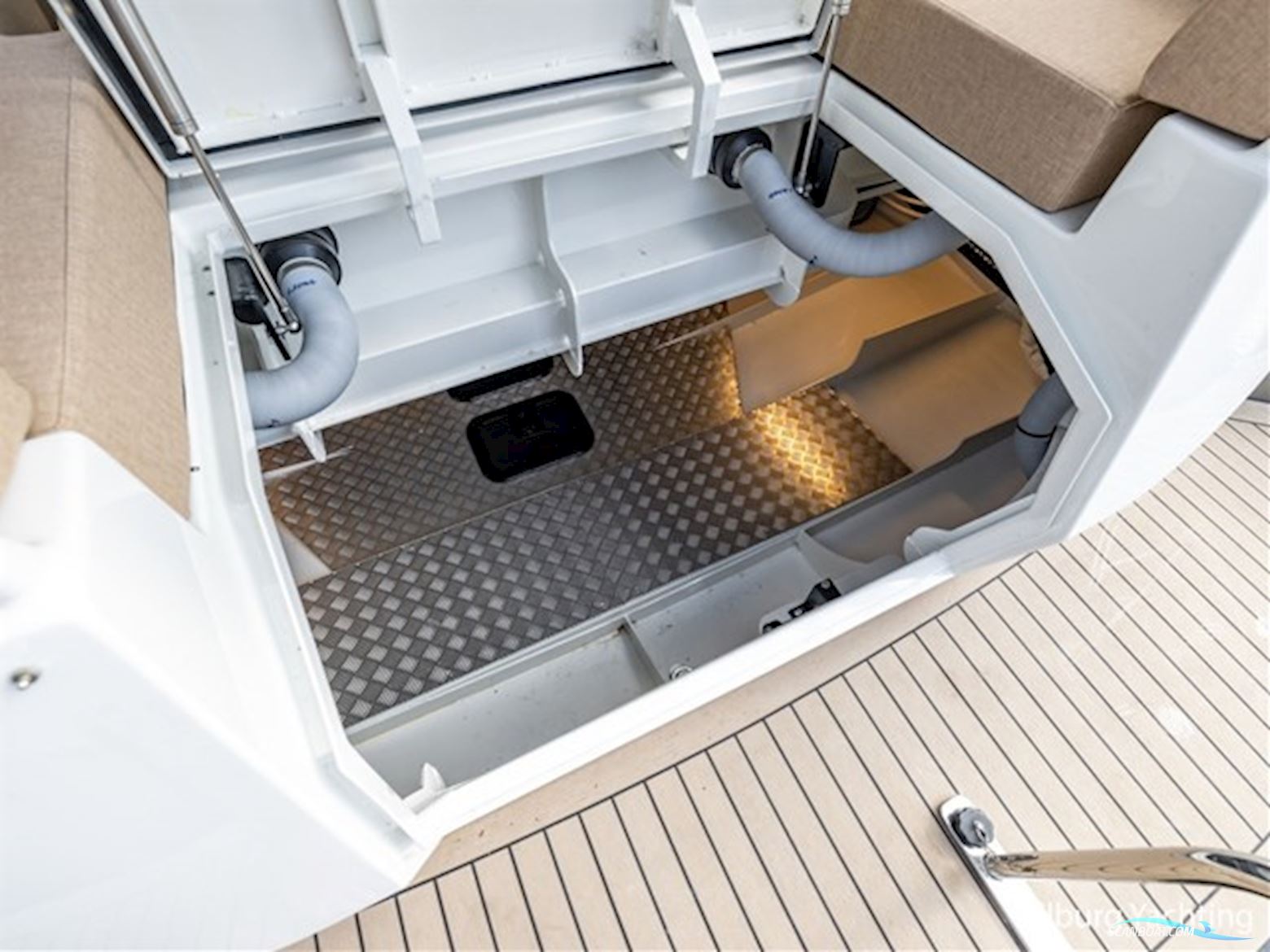 Vripack 42 Open Kuip - Stabilizer