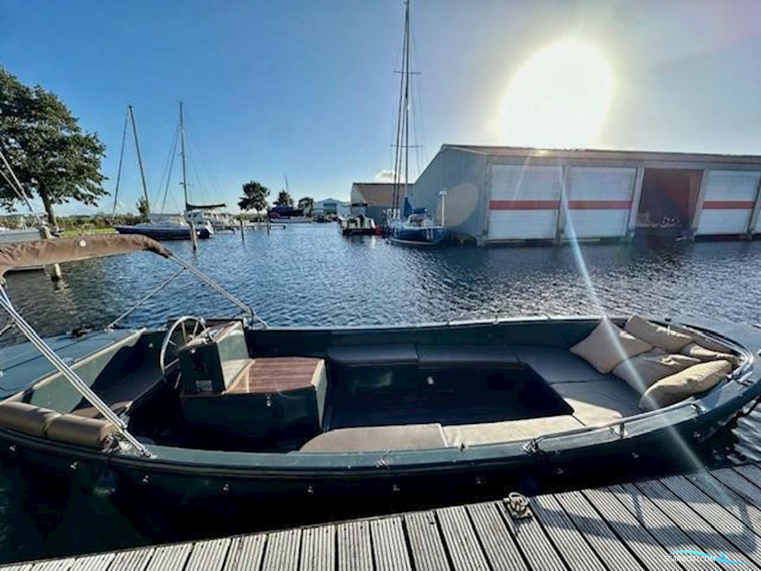 Waterborne Horizon 7.8