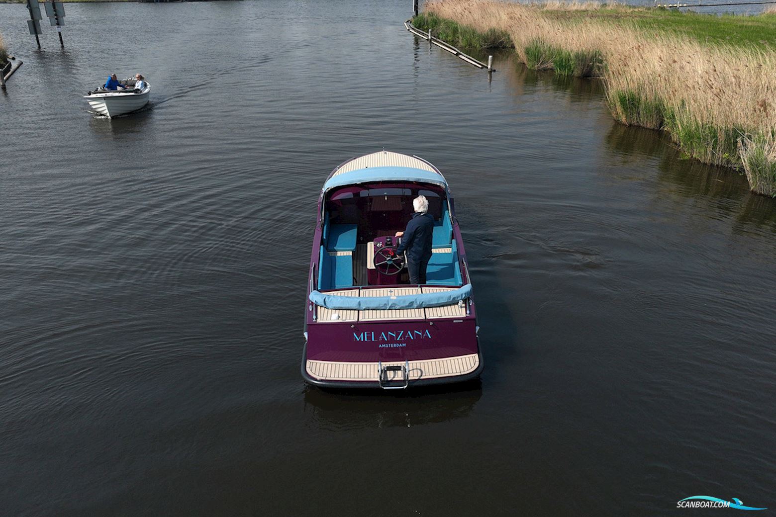 Waterman 8.0 Cabin